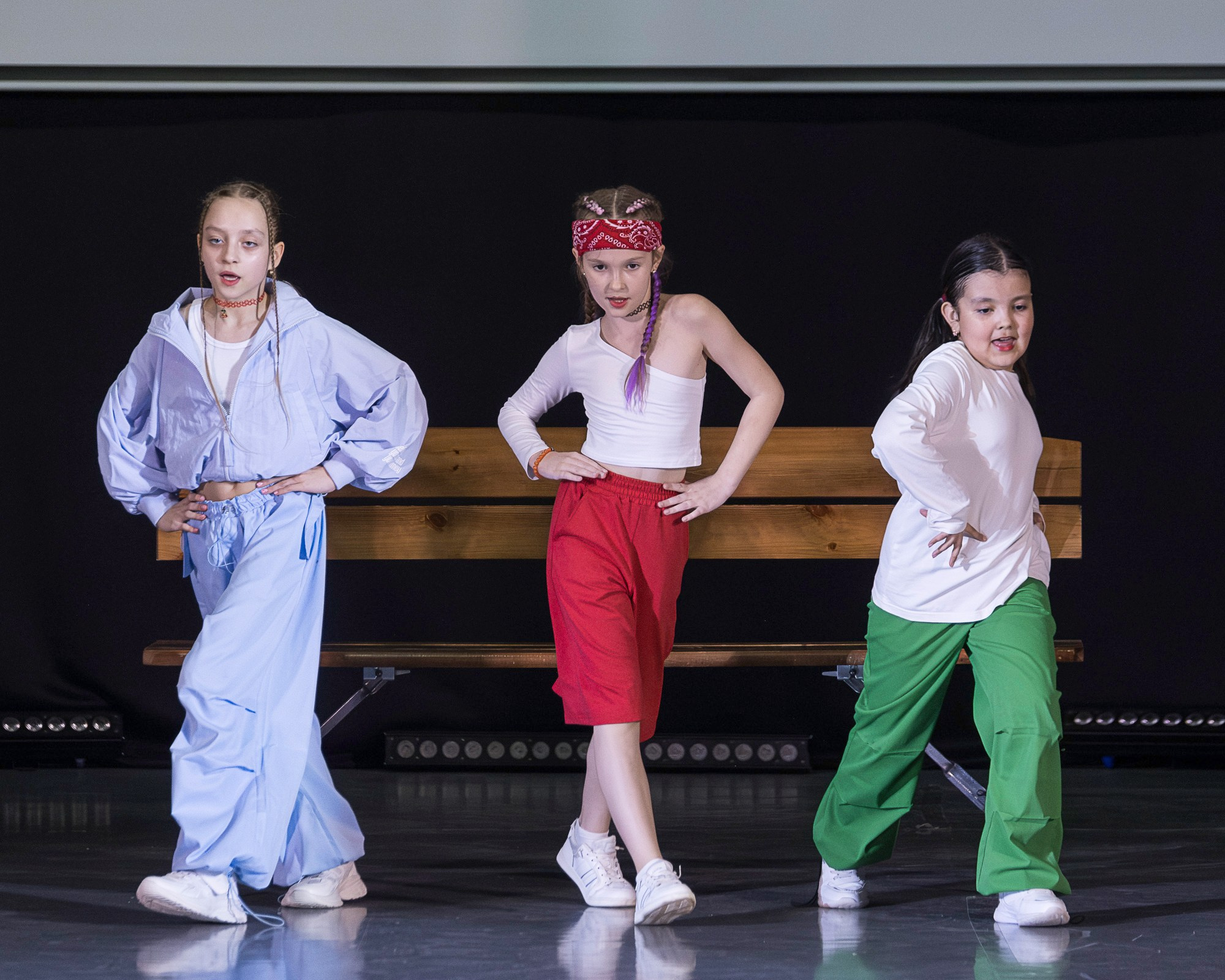 Отчетный концерт школы танцев UPGRADE. Репортажный фотограф в Казани Павел Серпокрылов