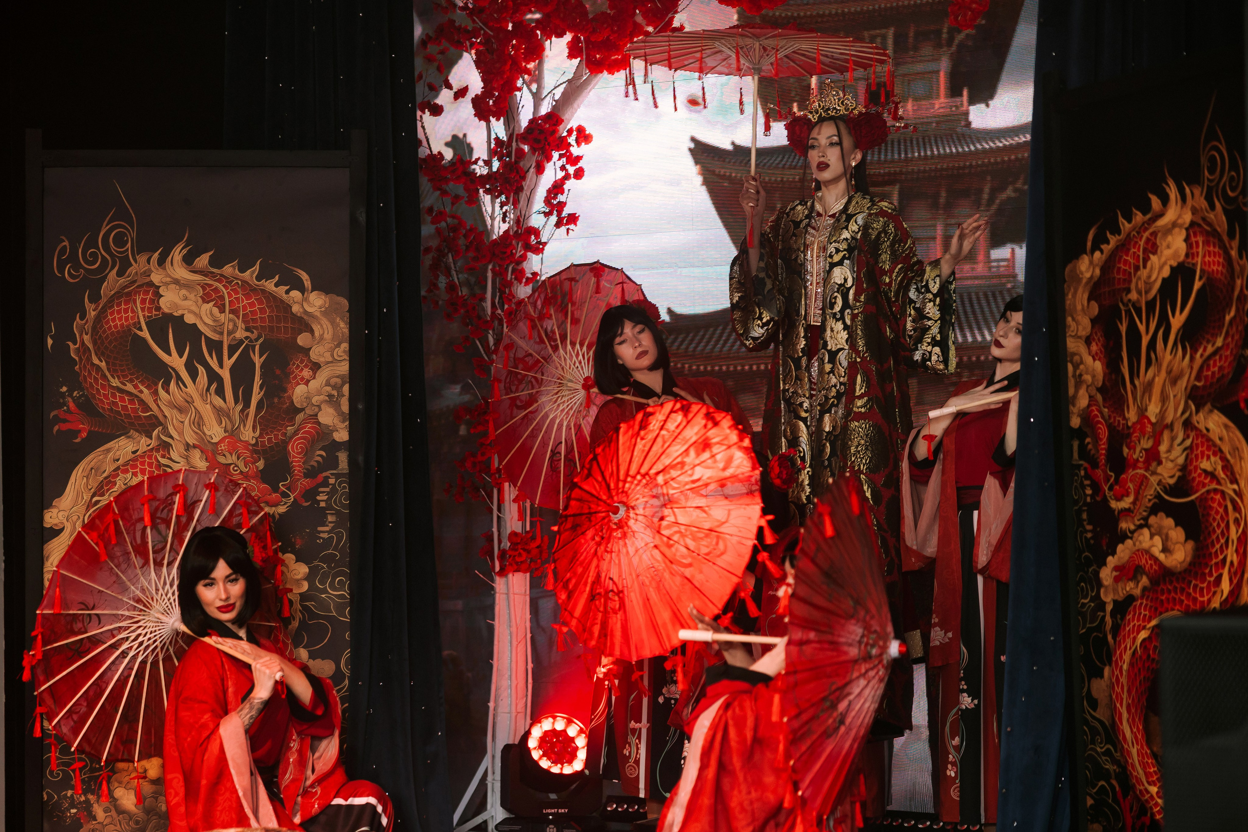 14 февраля (суббота). BENUAR Restaurant