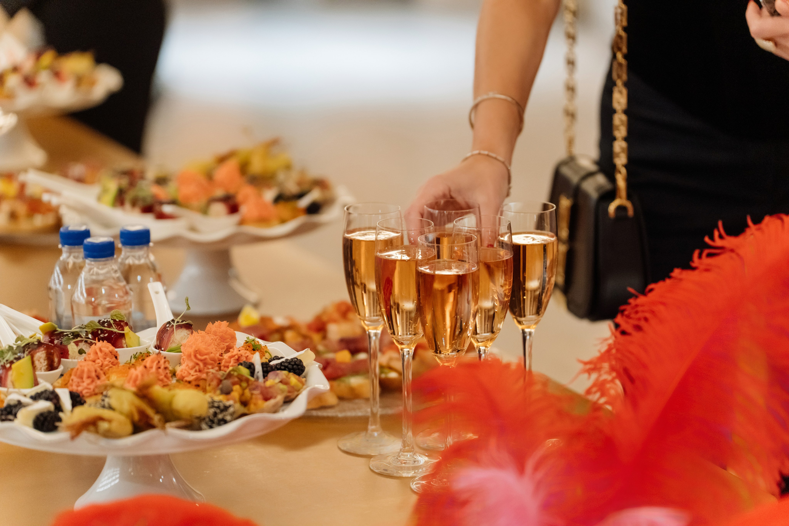 12 февраля (BENUAR Pool Party). BENUAR Restaurant