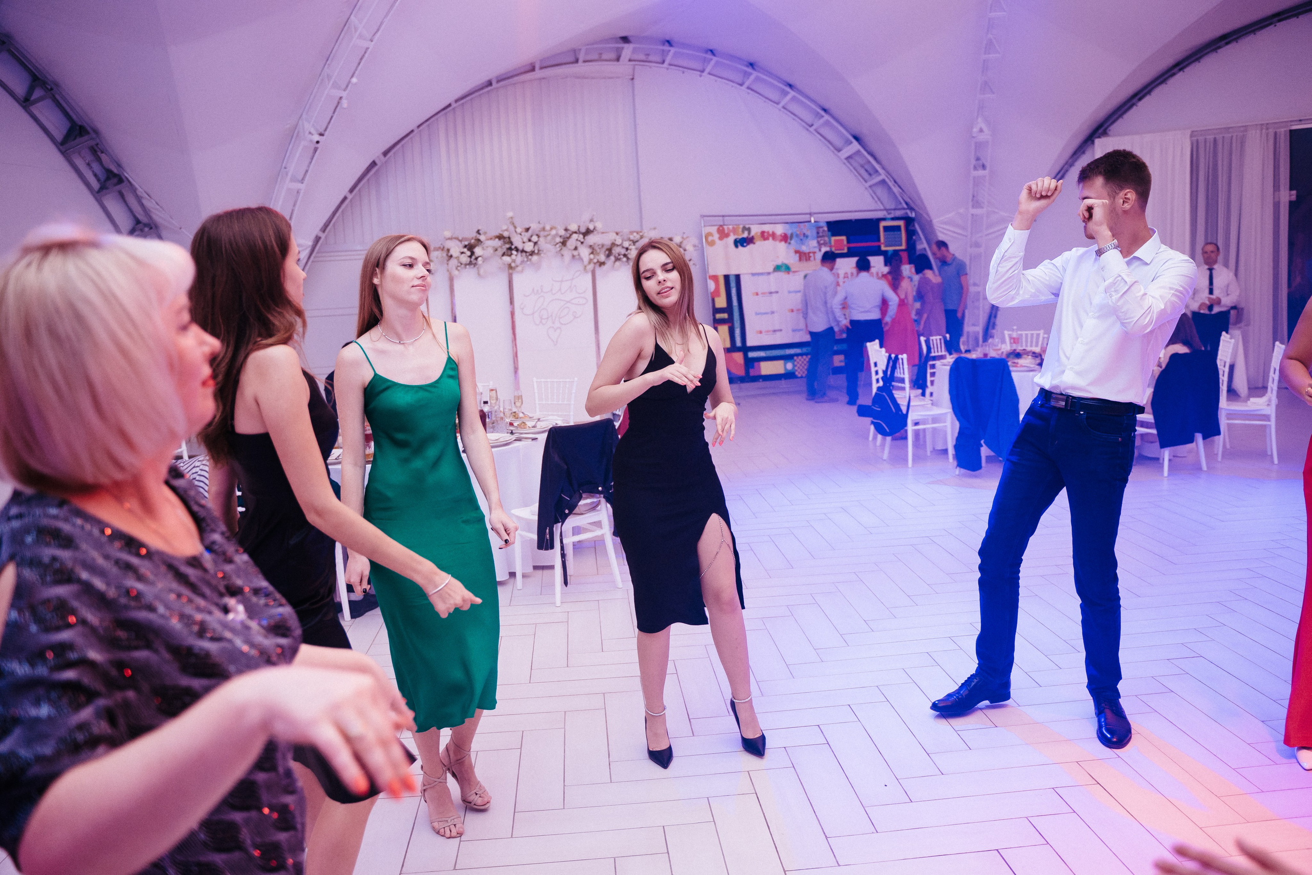 Ави Центр. Свадебный фотограф в Симферополе