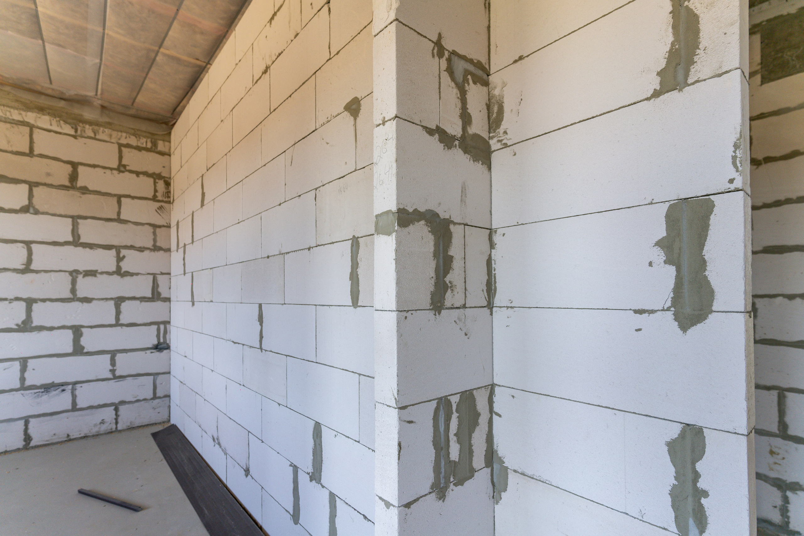 Внутри дома 