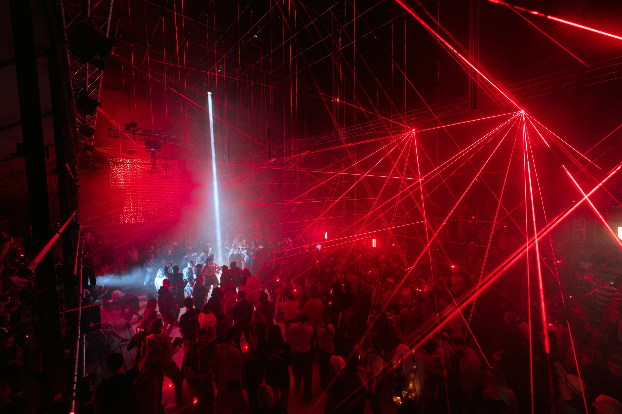 Signal 2024. @tomrus: Рустам Шагиморданов — фотограф