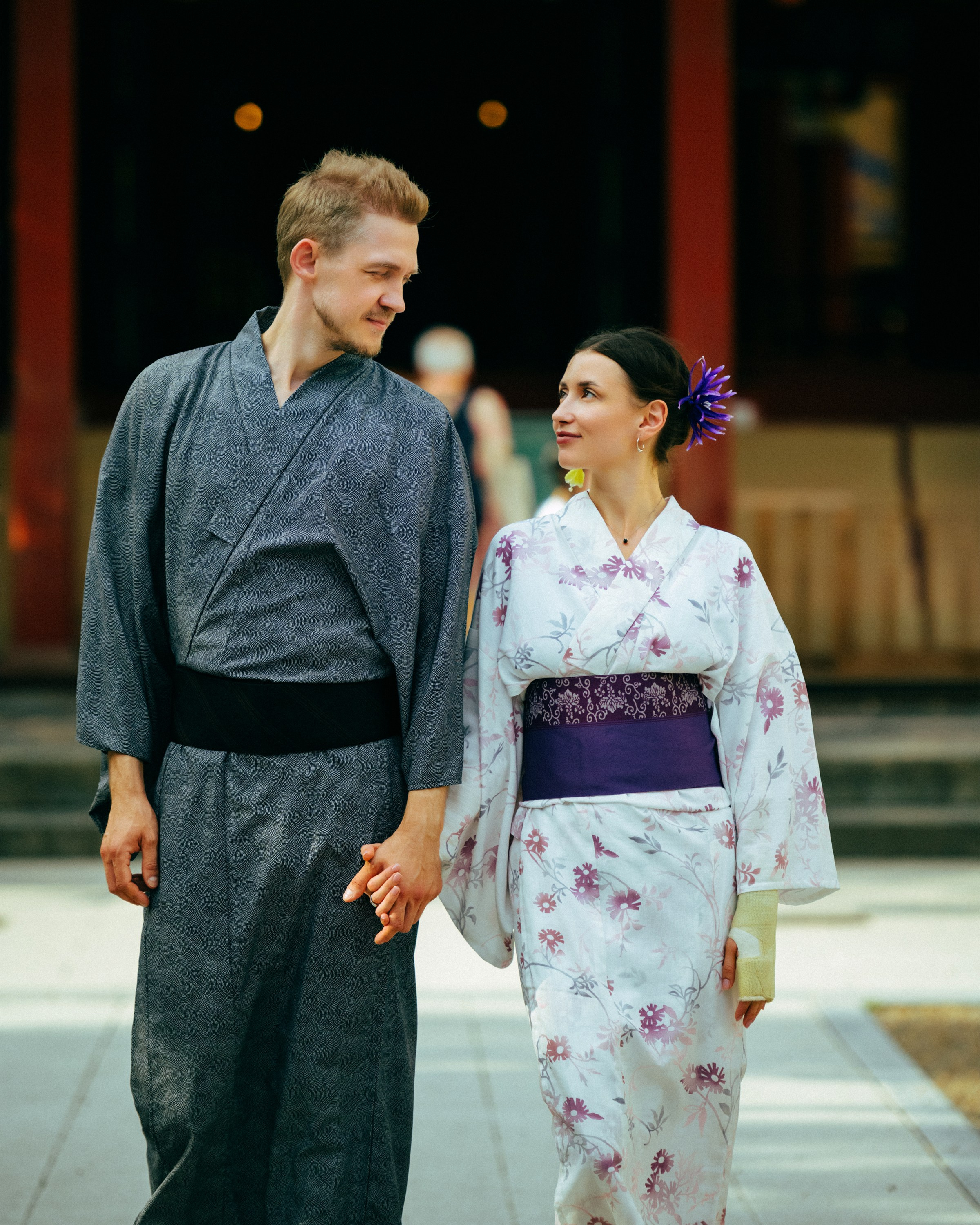 Nailya Anton and Varvara. Asakusa. Photographer in Tokyo Anatolii Ozarto