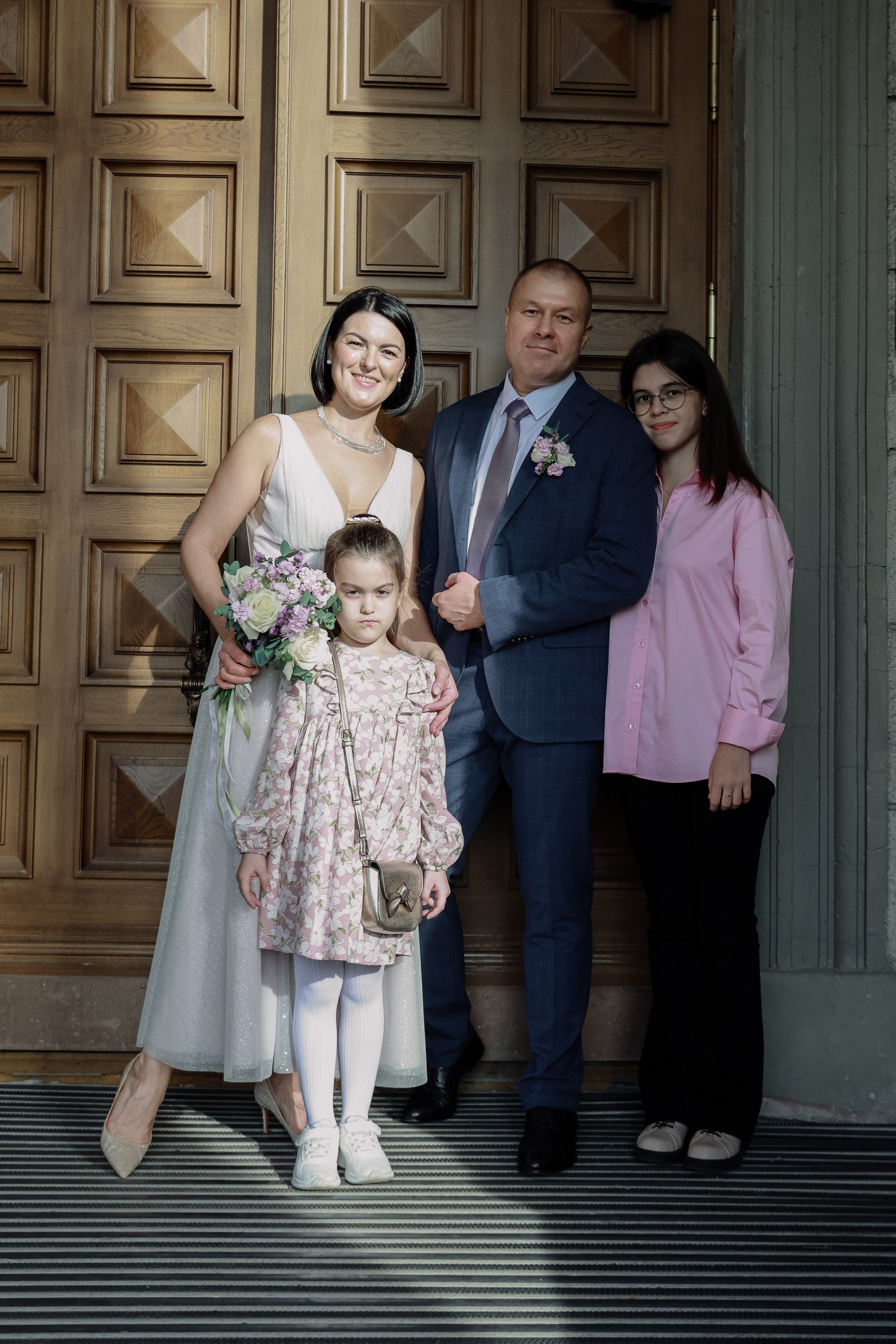 Евгений и Евгения Регистрация и прогулка. Фотограф Юлия Мальцева