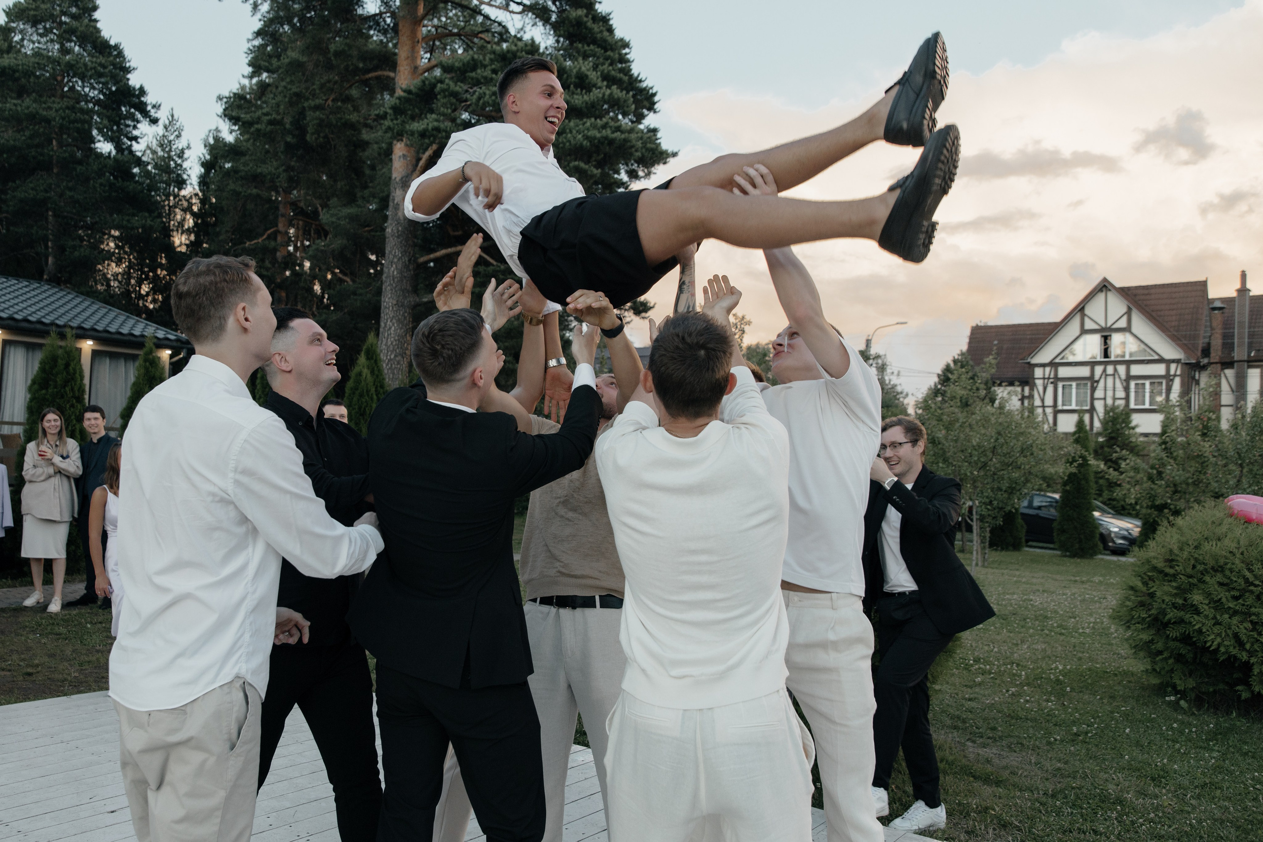 23.07.2024. RETOUCH-HOUSE