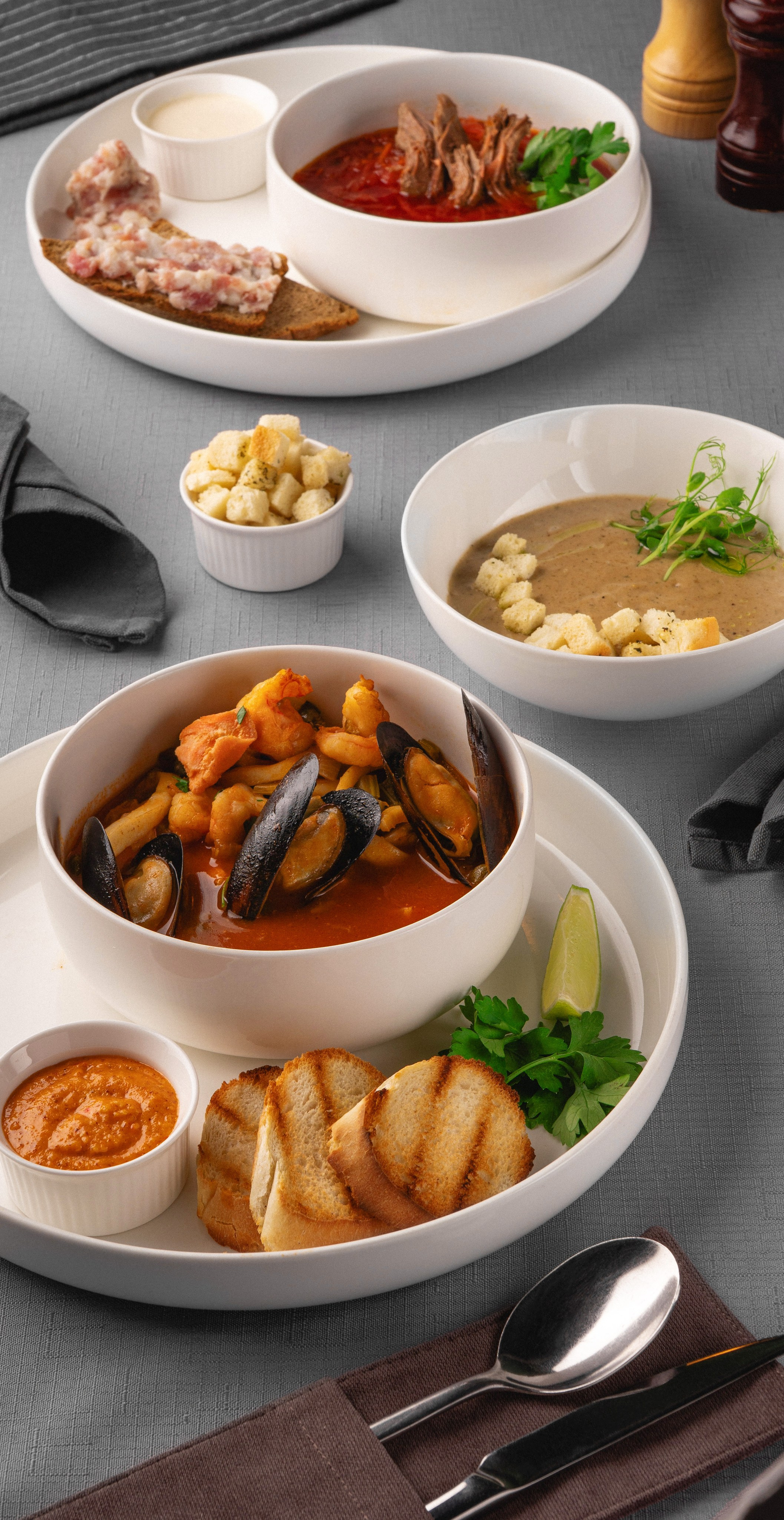 Фуд съёмка горячих блюд для печатного меню ресторана