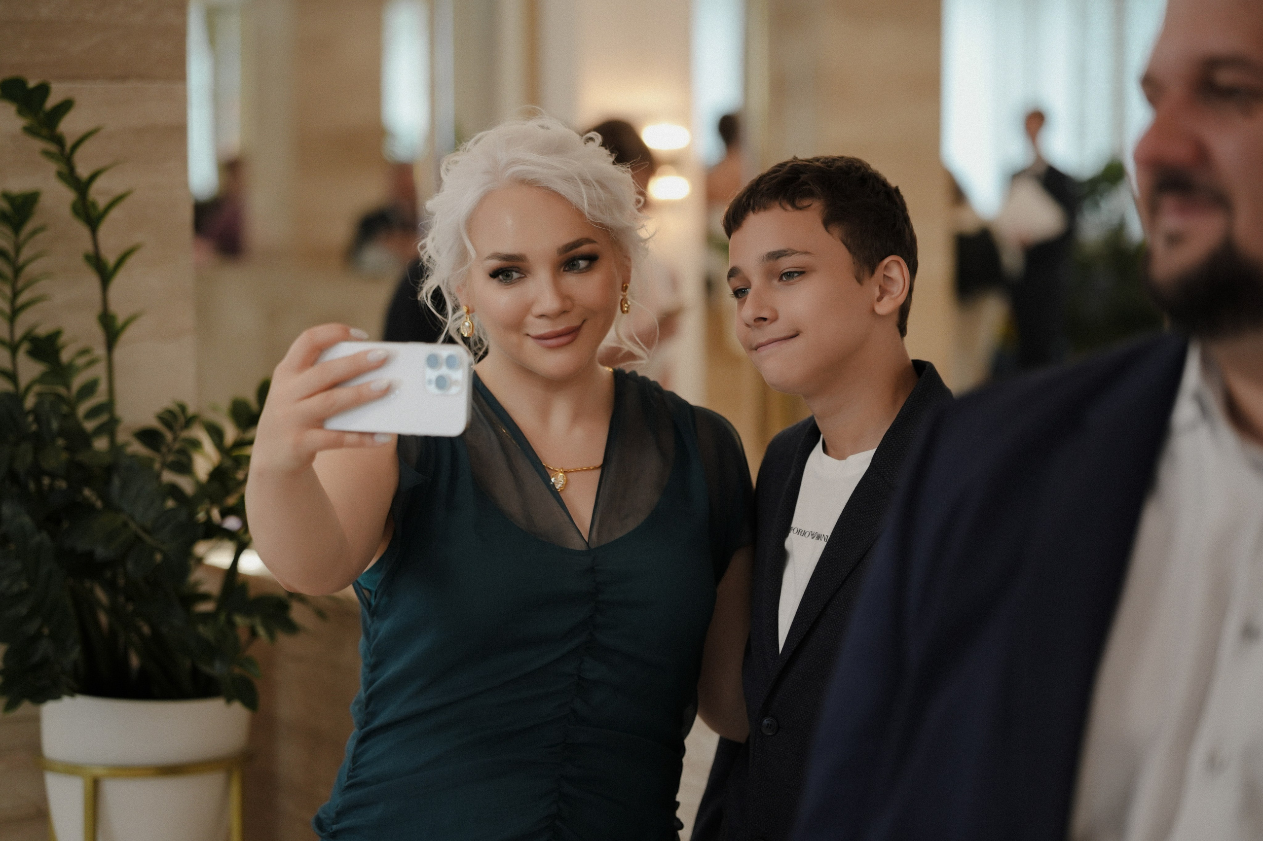 Сборы жениха и невесты, бракосочетание в Савеловском загсе, выездная церемония