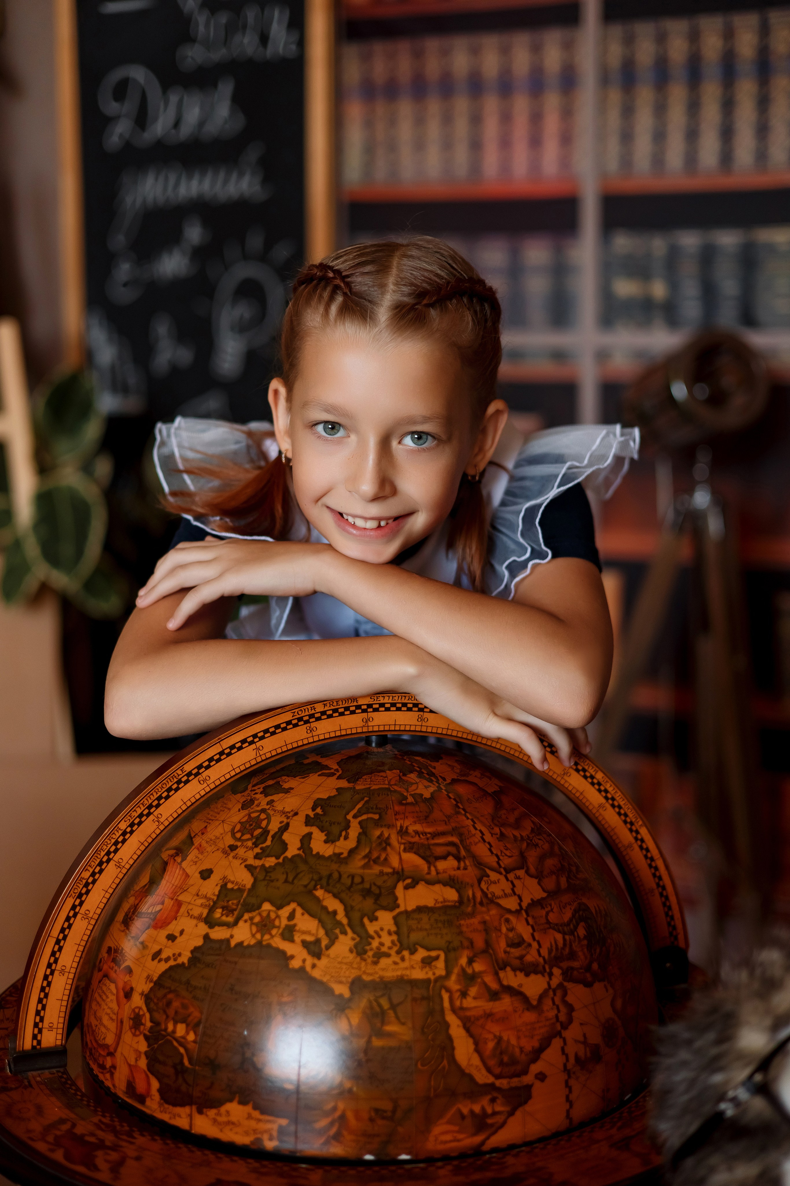 4 класс фотосессия в фотостудии. Фотограф Любовь Корниенко, Примоский край