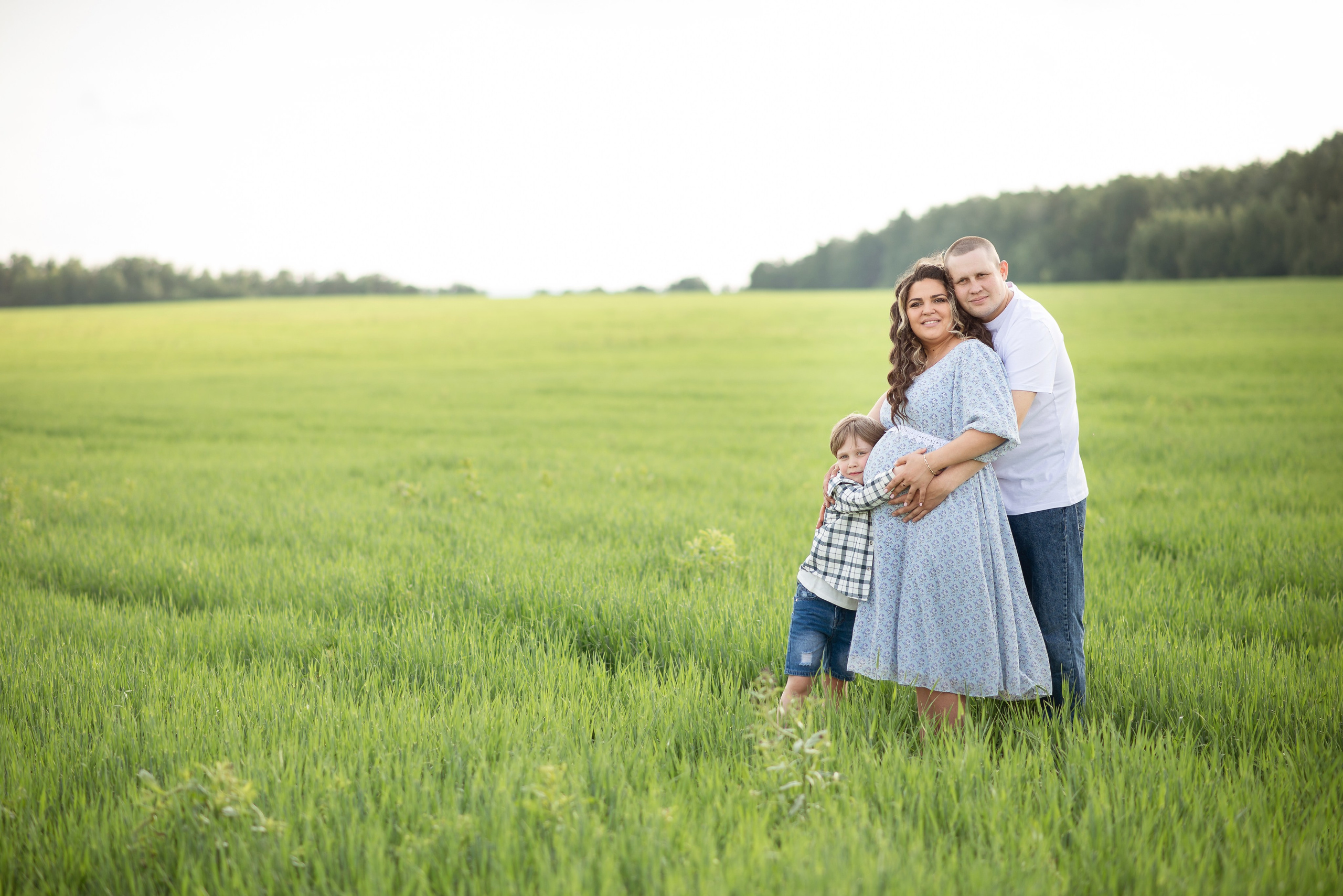 Съемка в поле. Фотограф новорожденных Екатеринбург, Первоуральск