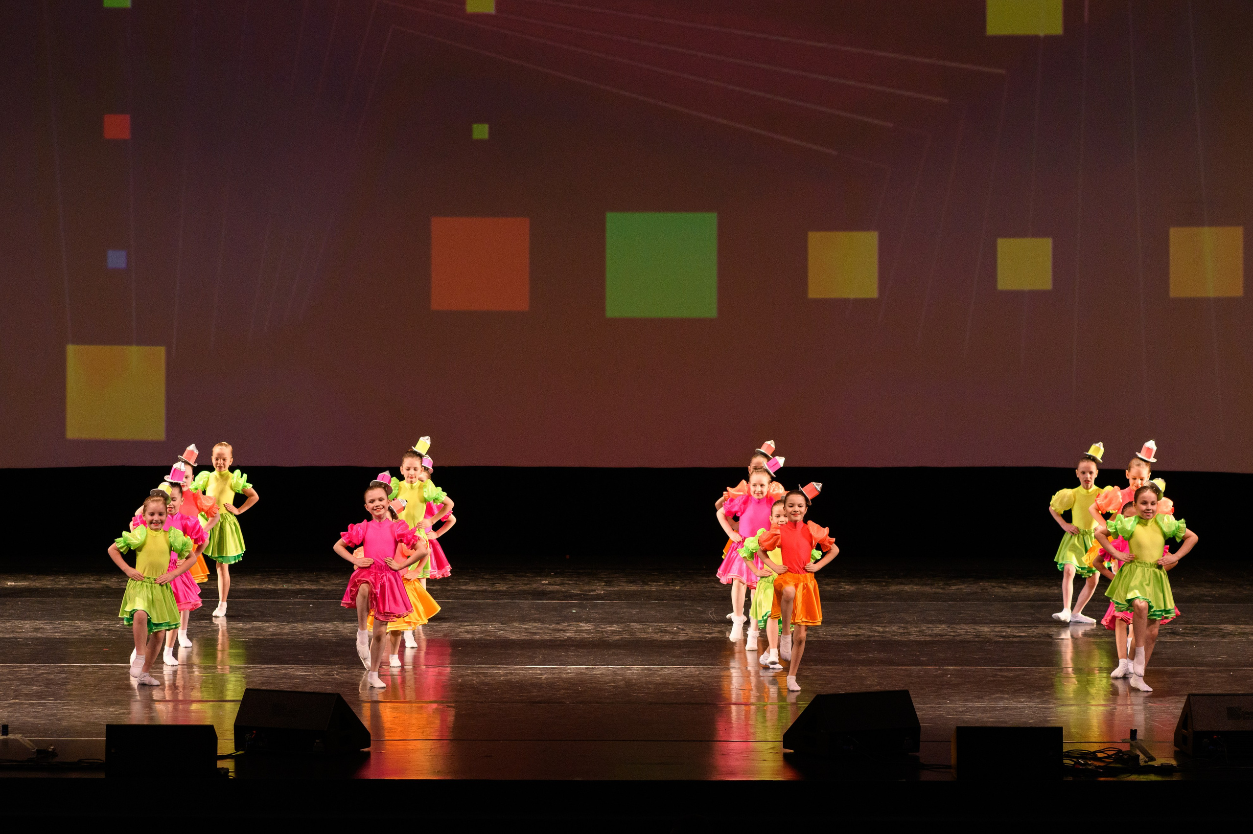 23 апреля, часть 2, БКЗ Октябрьский, г. Санкт-Петербург. Золотое яблочко