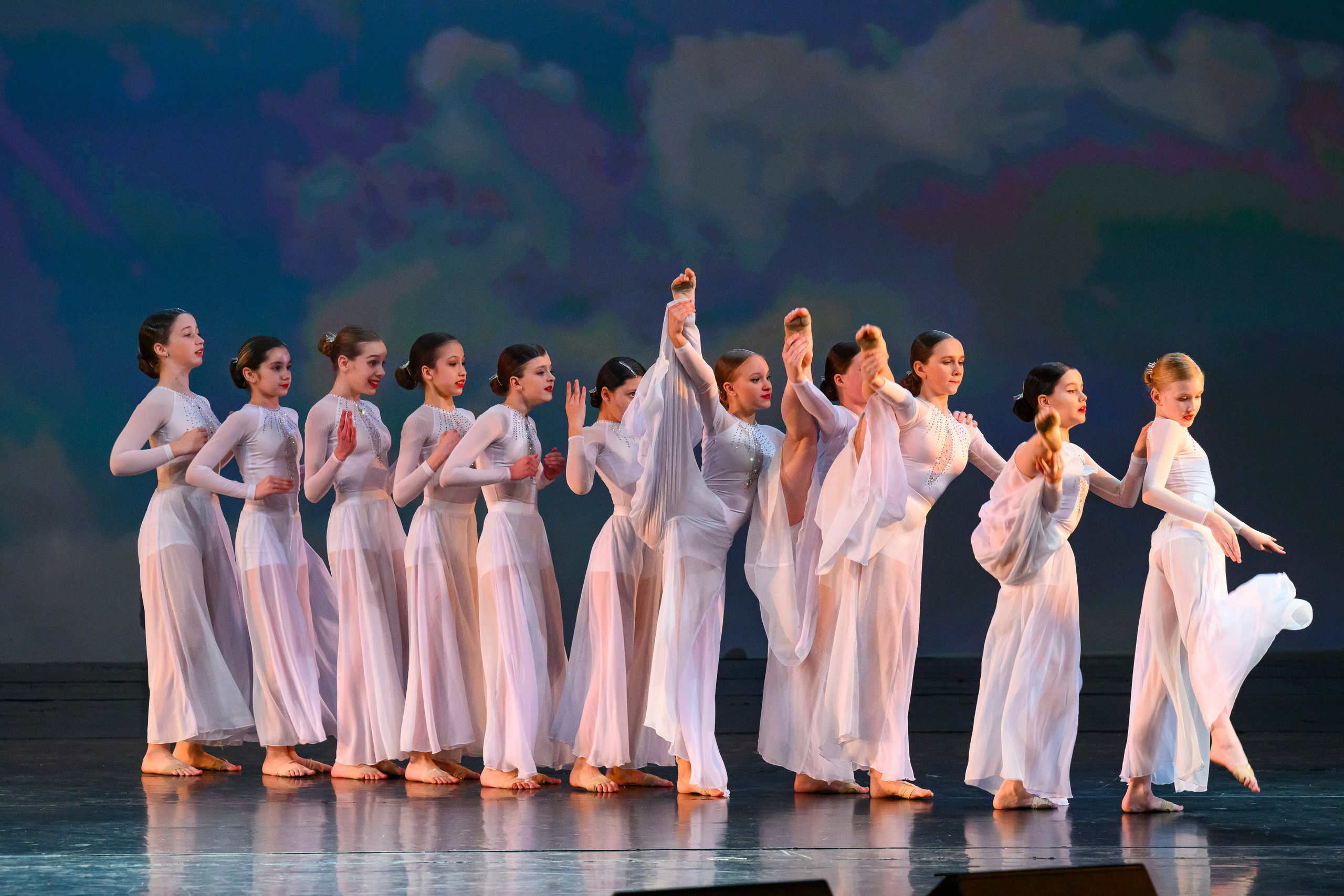 23 апреля, часть 1, БКЗ Октябрьский, г. Санкт-Петербург. Золотое яблочко