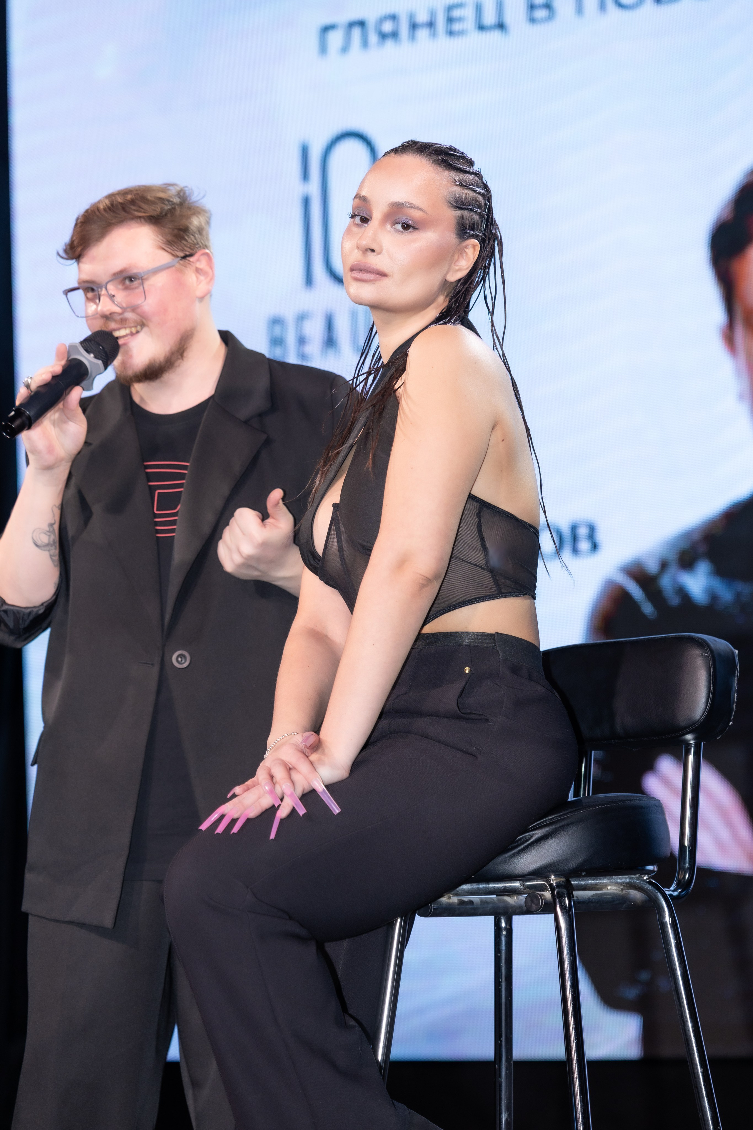 Мастер-класс по макияжу на Модной волне от Ивана Смирнова, звездного визажиста. Студия фото, видеографии и мультимедийного дизайна в Москве Multi Frame Studio