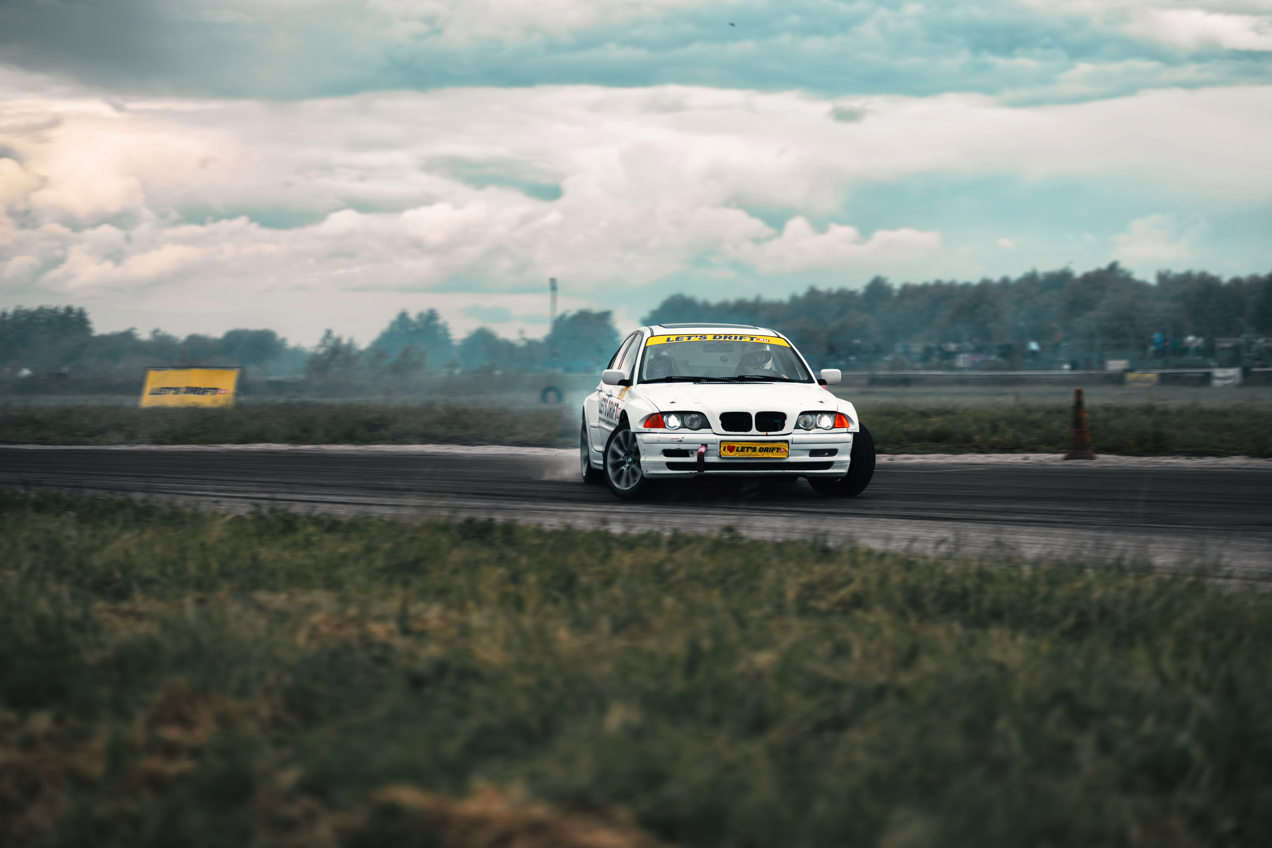 Фоторепортаж с «Больших Гонок» — дрифт, драг, звук