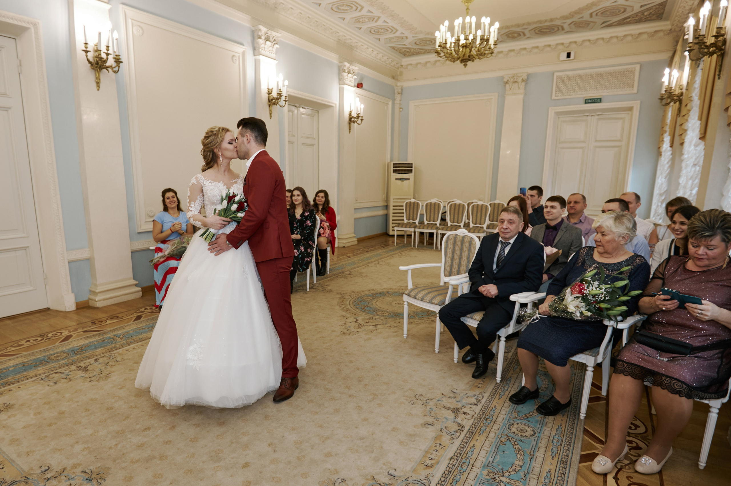 Свадьба Кировский ЗАГС и Дом Ученых. Фотограф в Санкт-Петербурге Знаменская Ирина