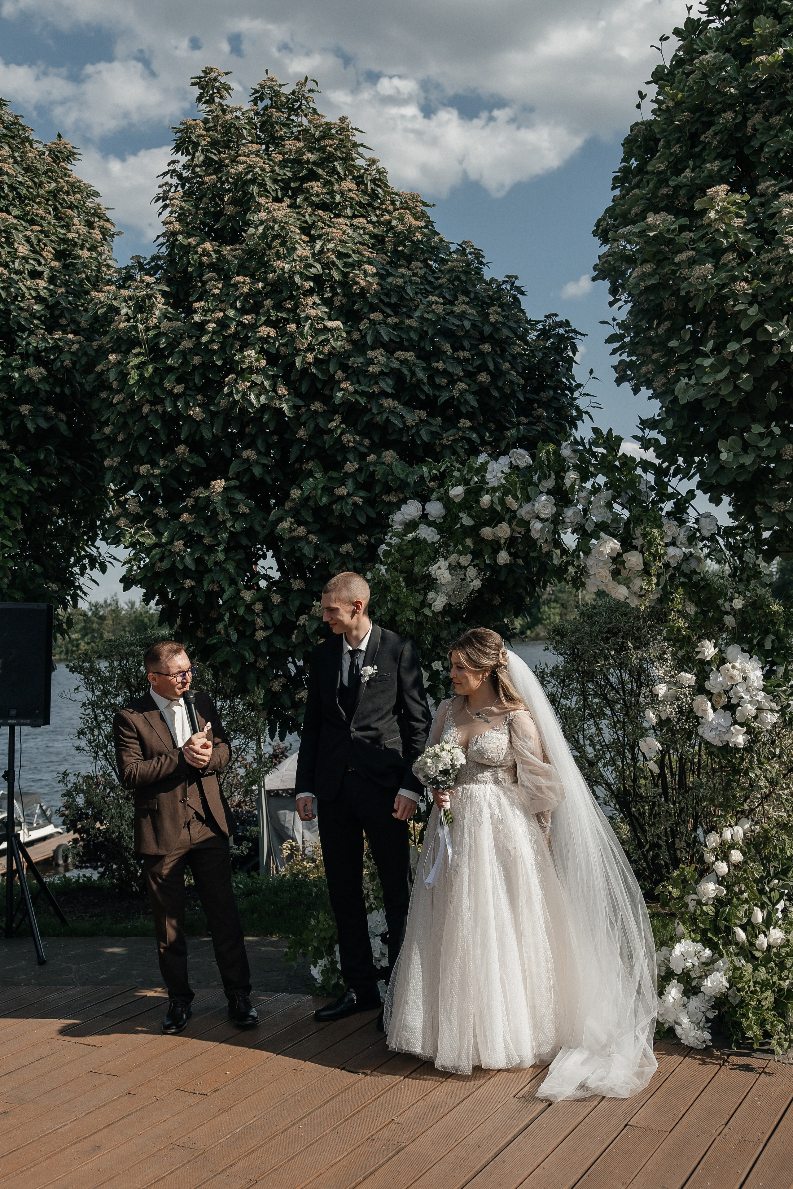Выездная церемония в Капитан Клуб Жуковский. Свадебный фотограф в Москве Дарья Олендарёва