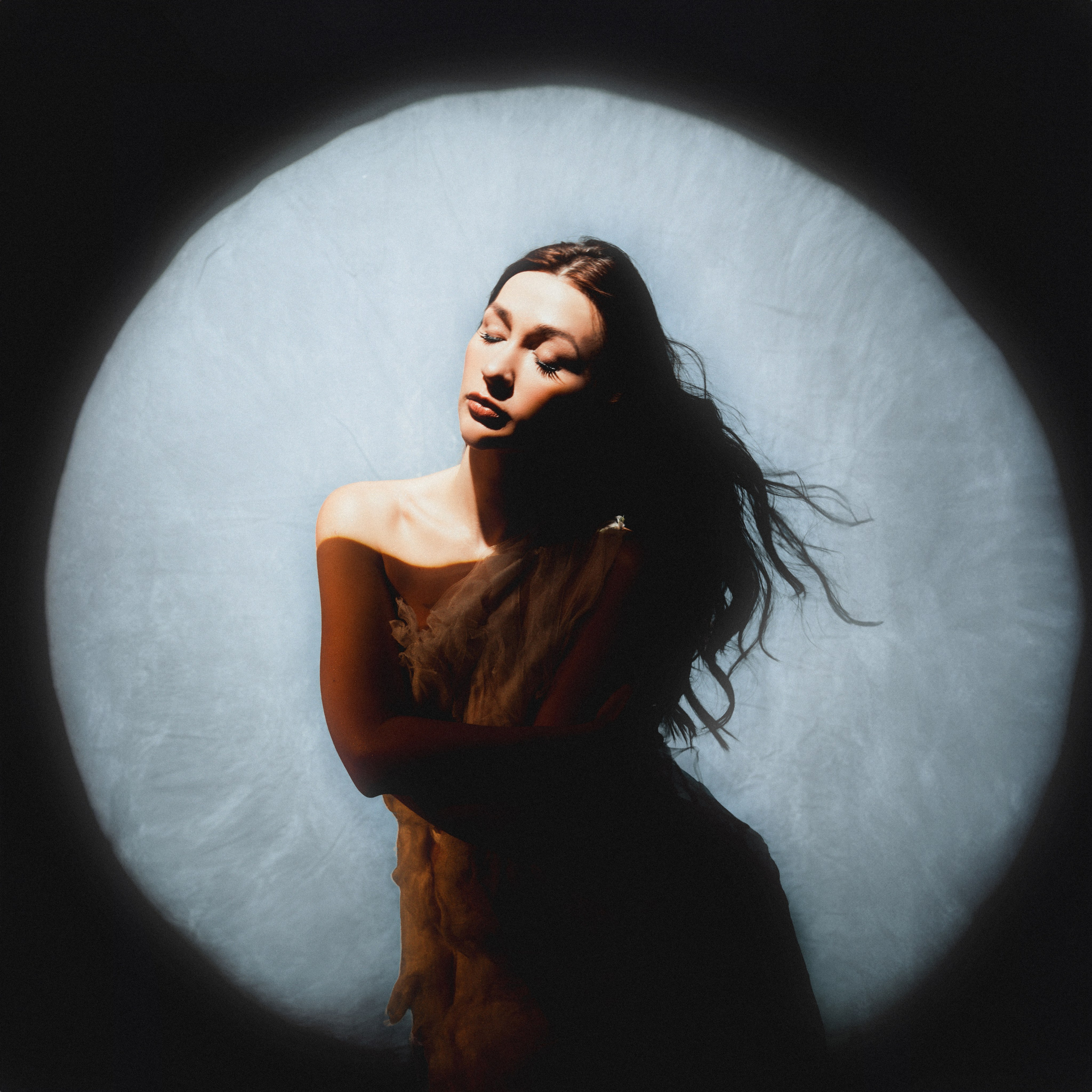 VOLREEN. Таю. Фотограф Вета Смирнова