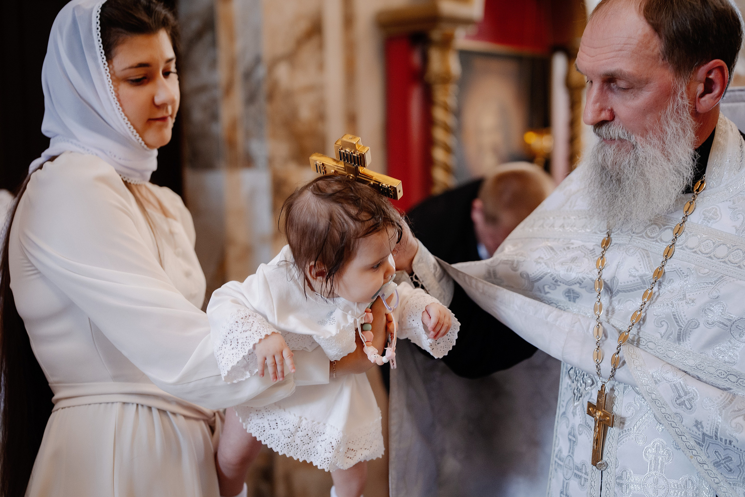 Таинство крещения Снежаны. Фотограф на Крещение и Венчание в Красноярске Рамазанова Юлия