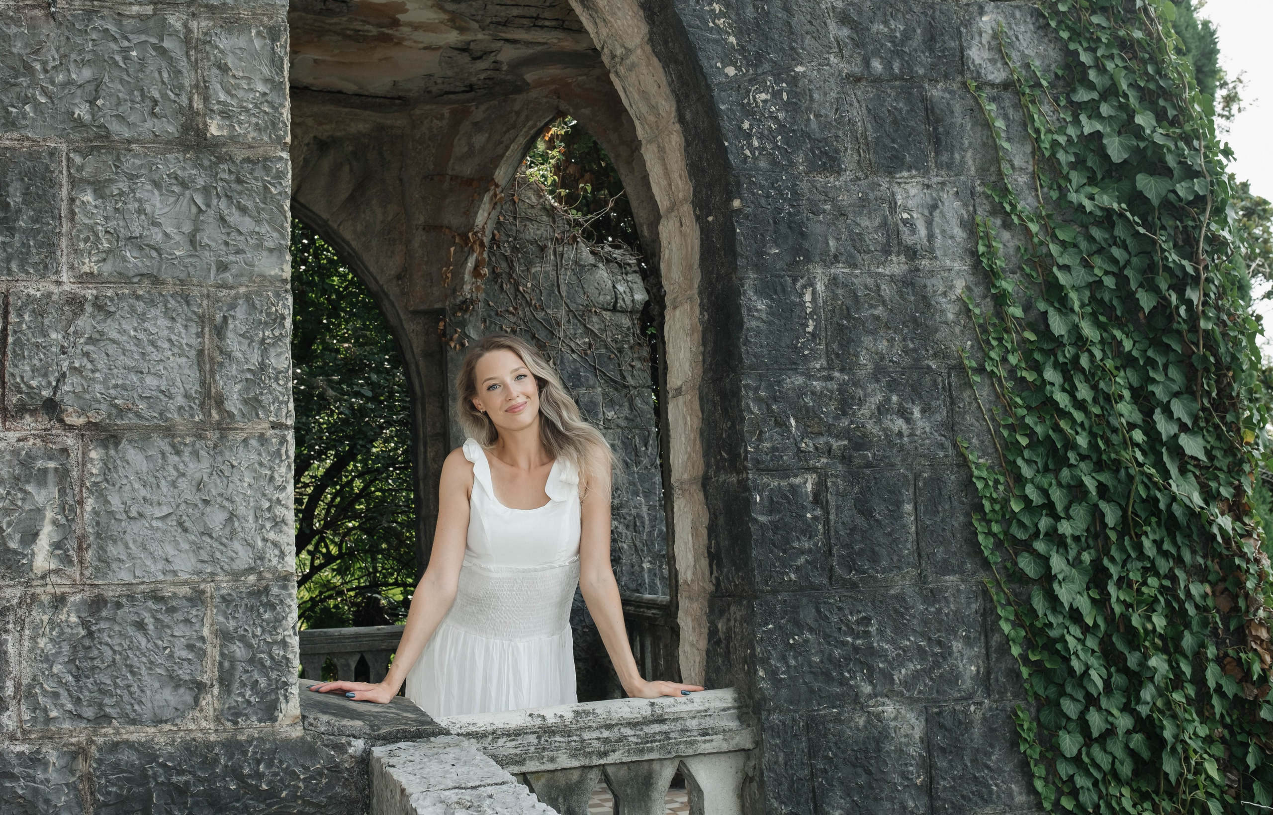 Даша в замке