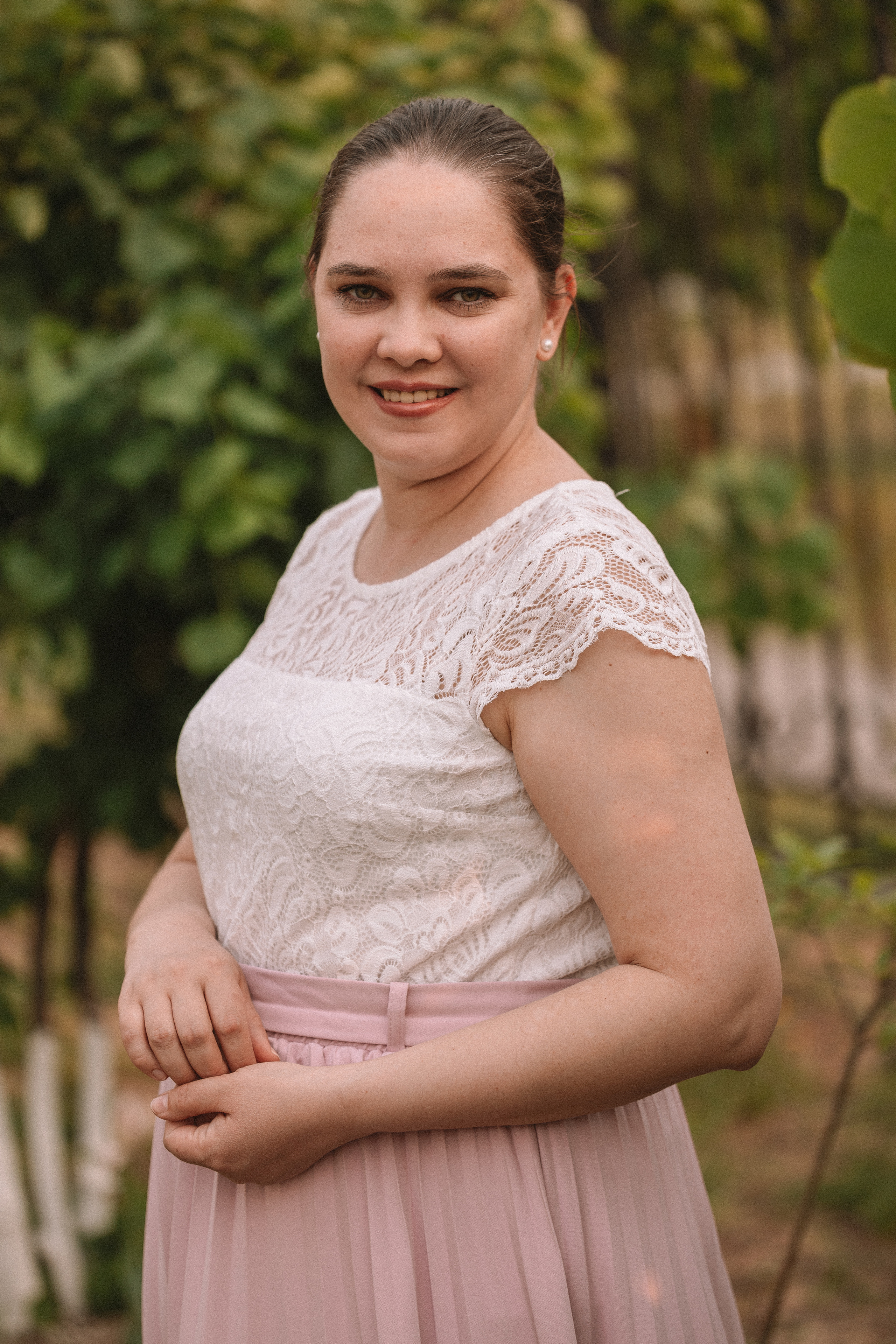 3 класс у школы. Семейный фотограф Тюмень, фотограф на роды Салмина Мария