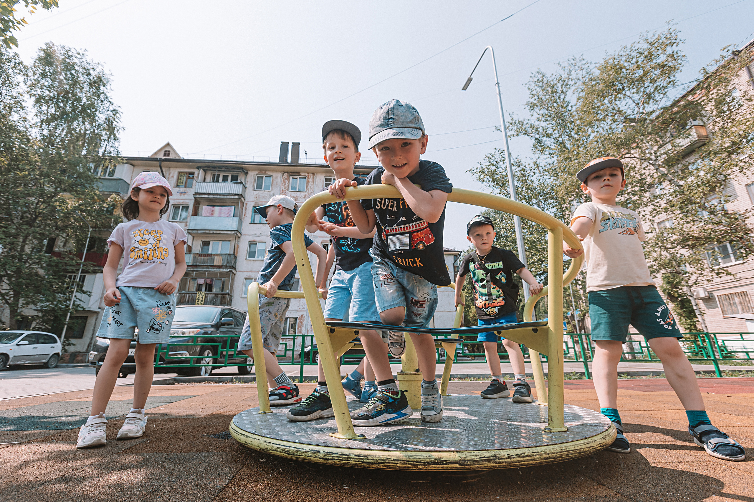 Один день в саду (частный). Семейный фотограф Тюмень, фотограф на роды Салмина Мария