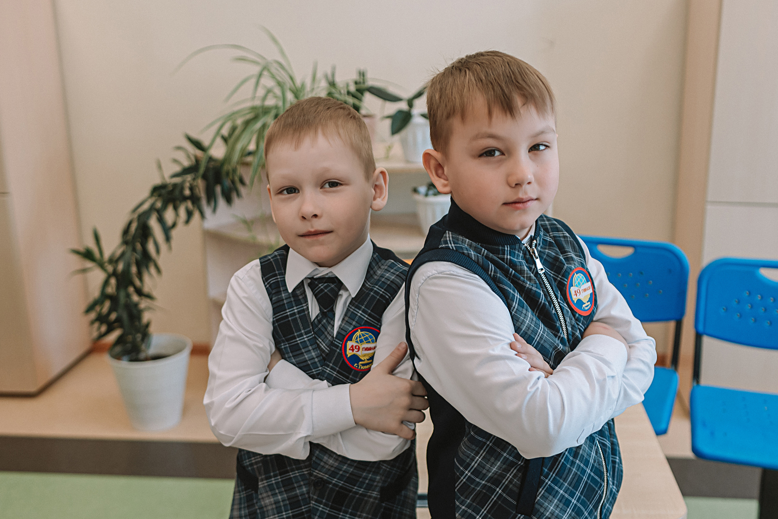 1 класс в кабинете. Семейный фотограф Тюмень, фотограф на роды Салмина Мария