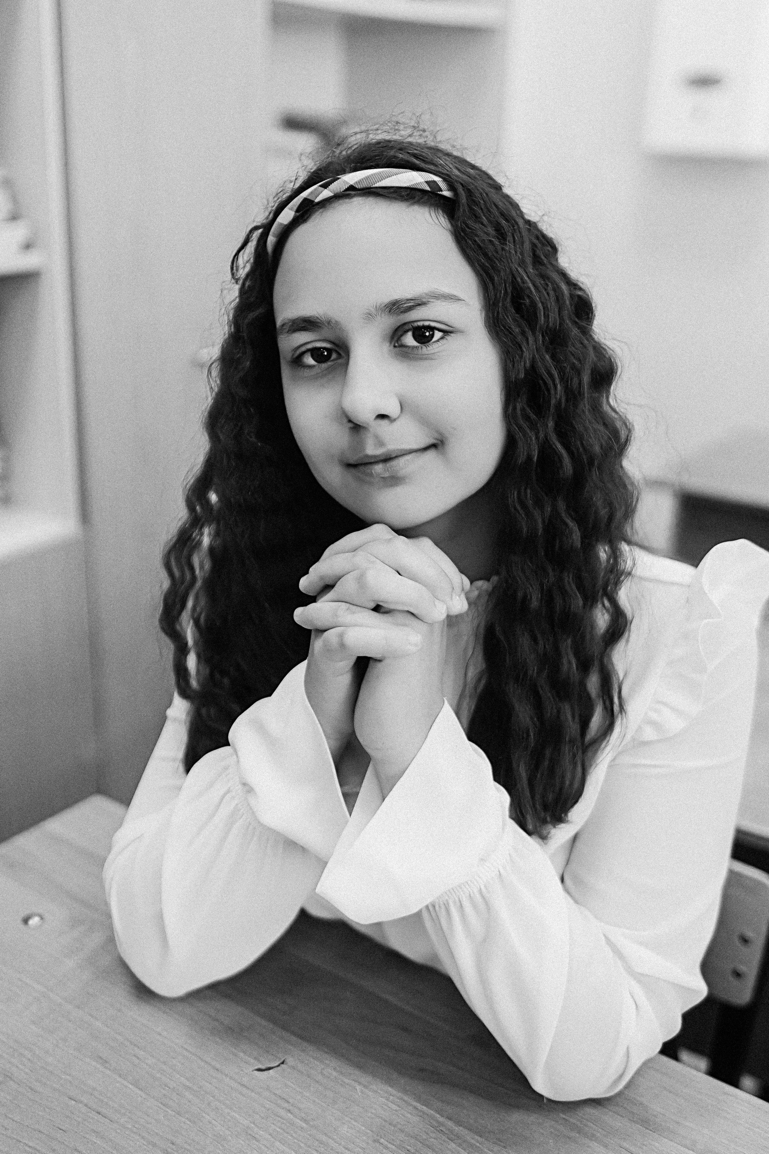 7 класс в стенах школы. Семейный фотограф Тюмень, фотограф на роды Салмина Мария