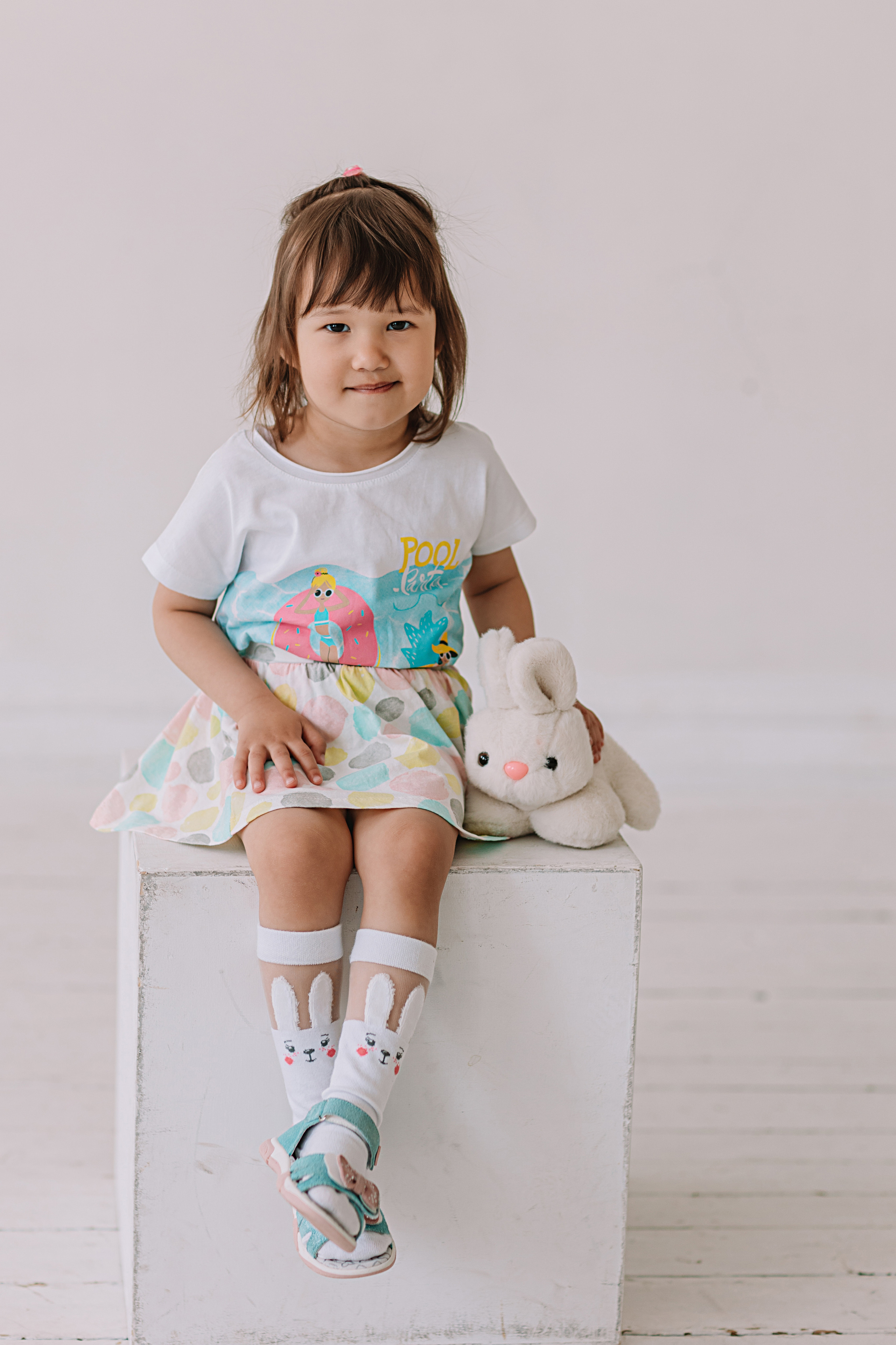 Младшая группа садика в студии. Семейный фотограф Тюмень, фотограф на роды Салмина Мария