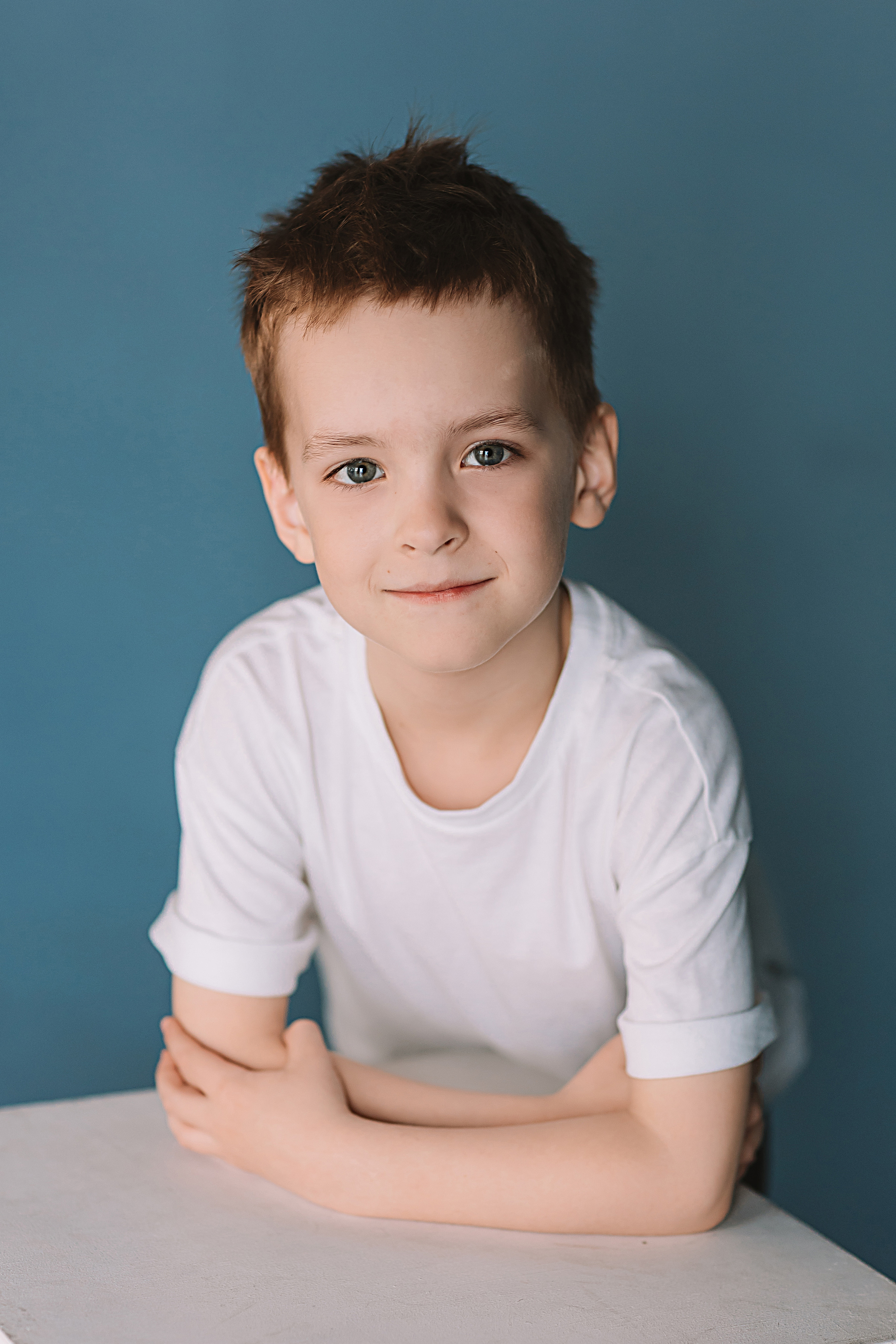 Садик в фотостудии. Семейный фотограф Тюмень, фотограф на роды Салмина Мария