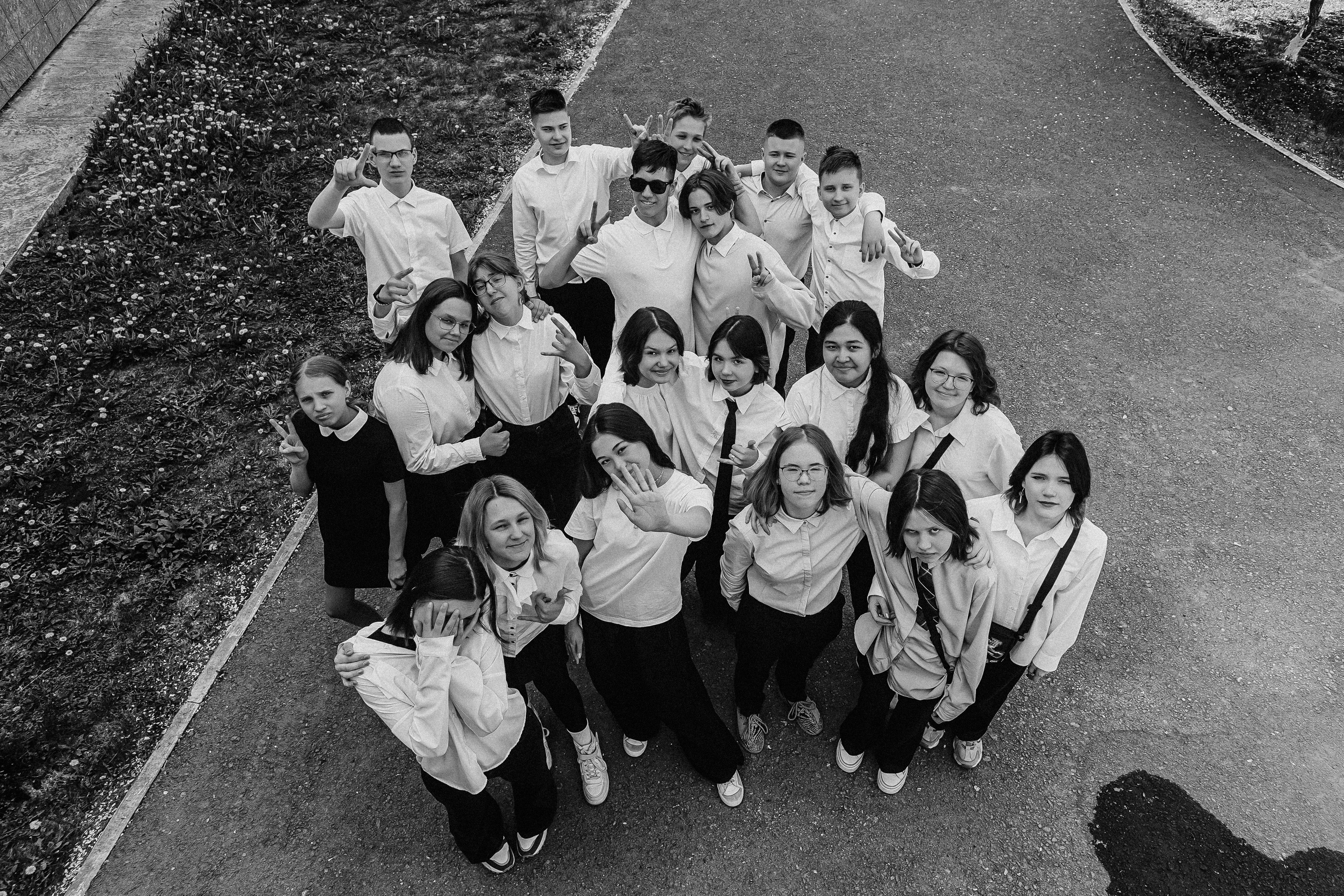 7 класс на улице. Семейный фотограф Тюмень, фотограф на роды Салмина Мария