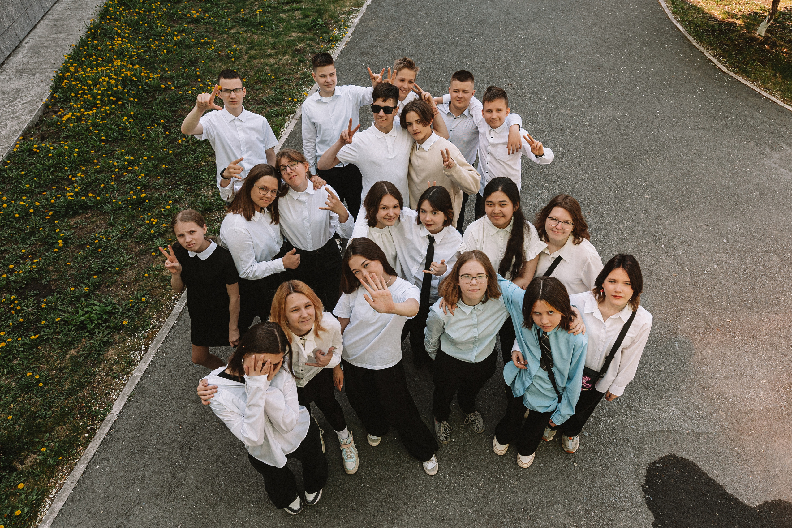 7 класс на улице. Семейный фотограф Тюмень, фотограф на роды Салмина Мария