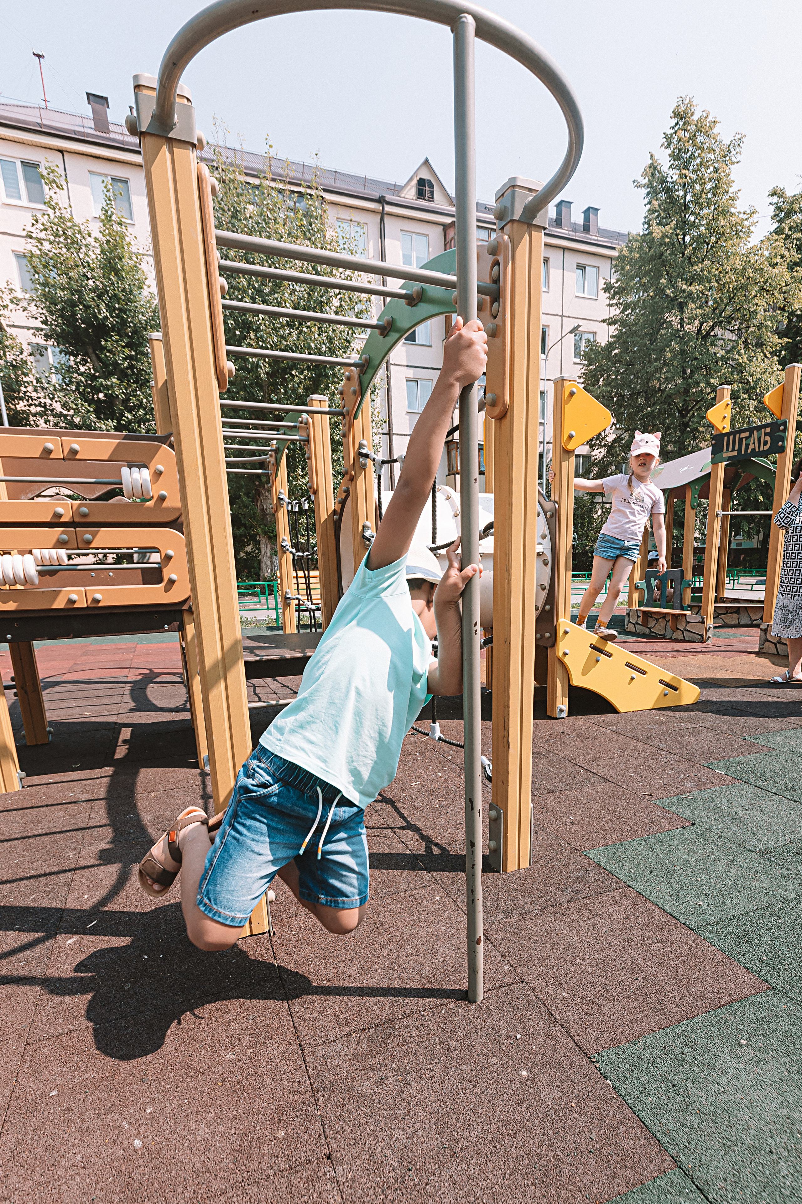 Один день в саду (частный). Семейный фотограф Тюмень, фотограф на роды Салмина Мария