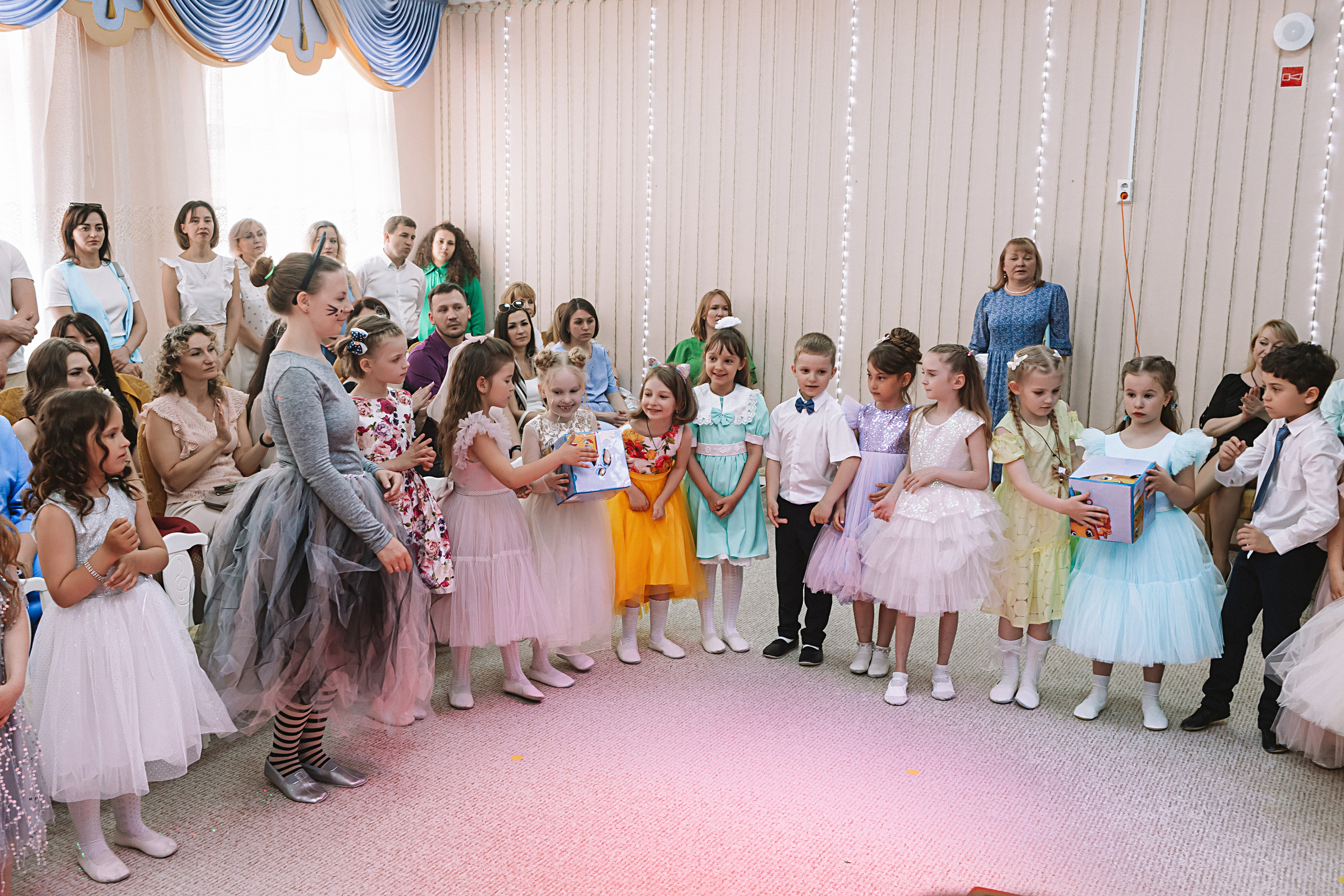 Выпускной детский сад. Семейный фотограф Тюмень, фотограф на роды Салмина Мария