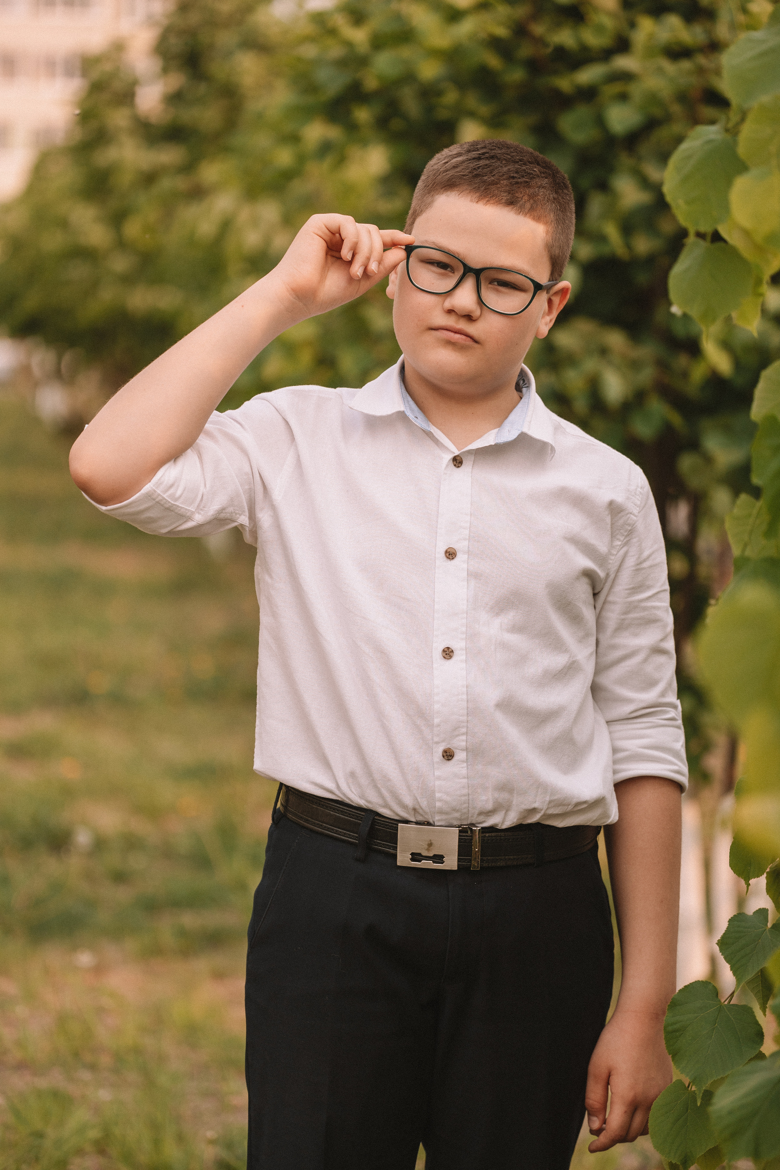 3 класс у школы. Семейный фотограф Тюмень, фотограф на роды Салмина Мария