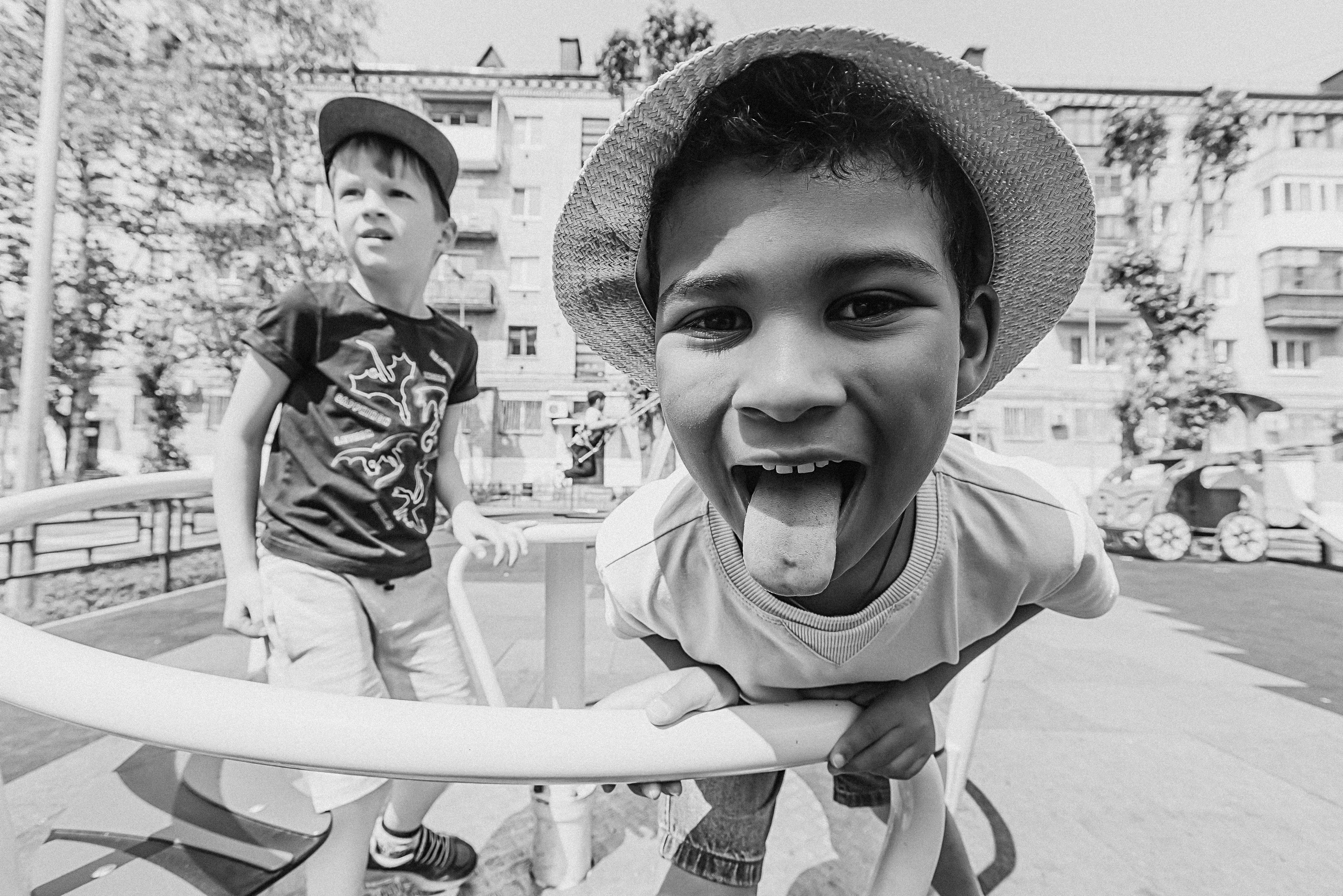 Один день в саду (частный). Семейный фотограф Тюмень, фотограф на роды Салмина Мария