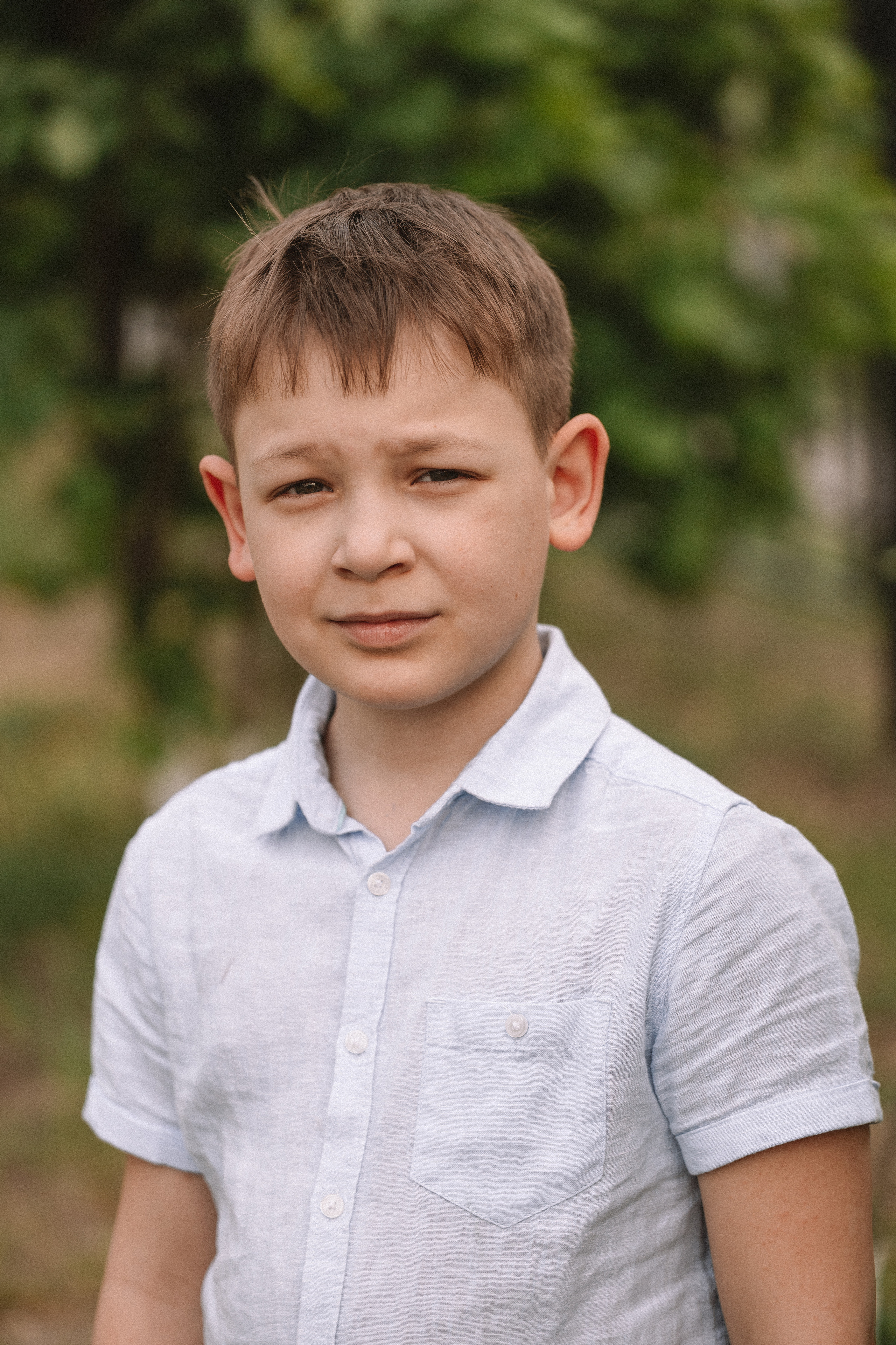 3 класс у школы. Семейный фотограф Тюмень, фотограф на роды Салмина Мария