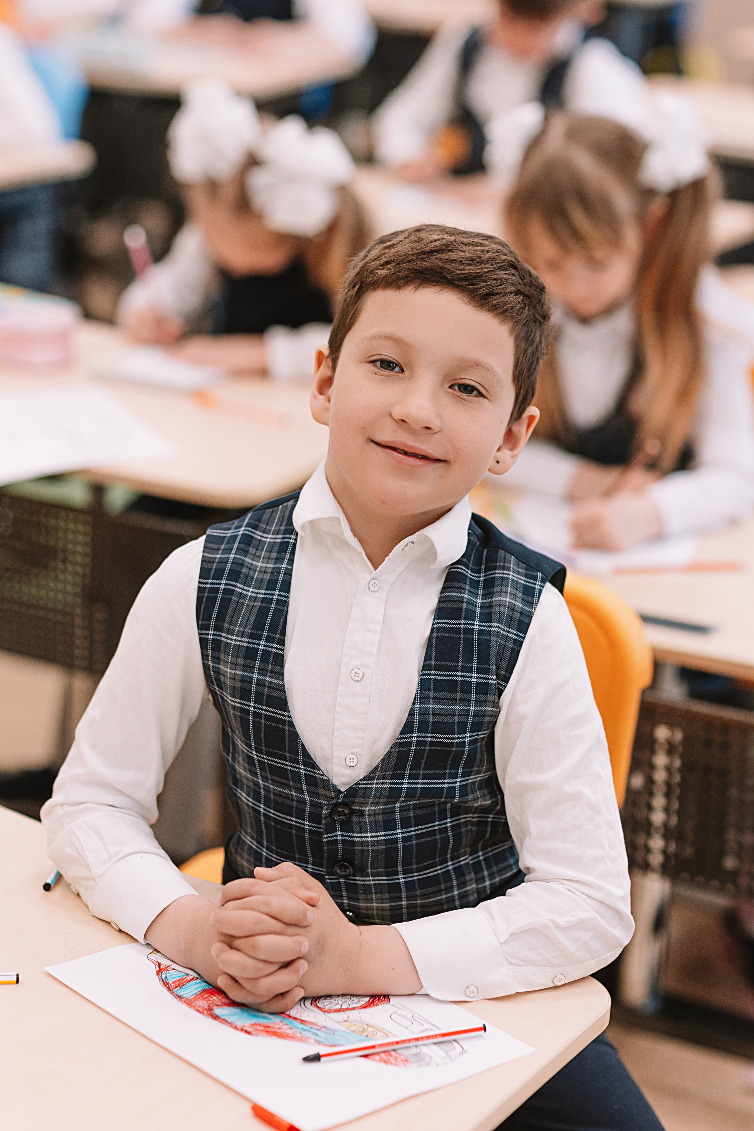 1 класс в кабинете. Семейный фотограф Тюмень, фотограф на роды Салмина Мария