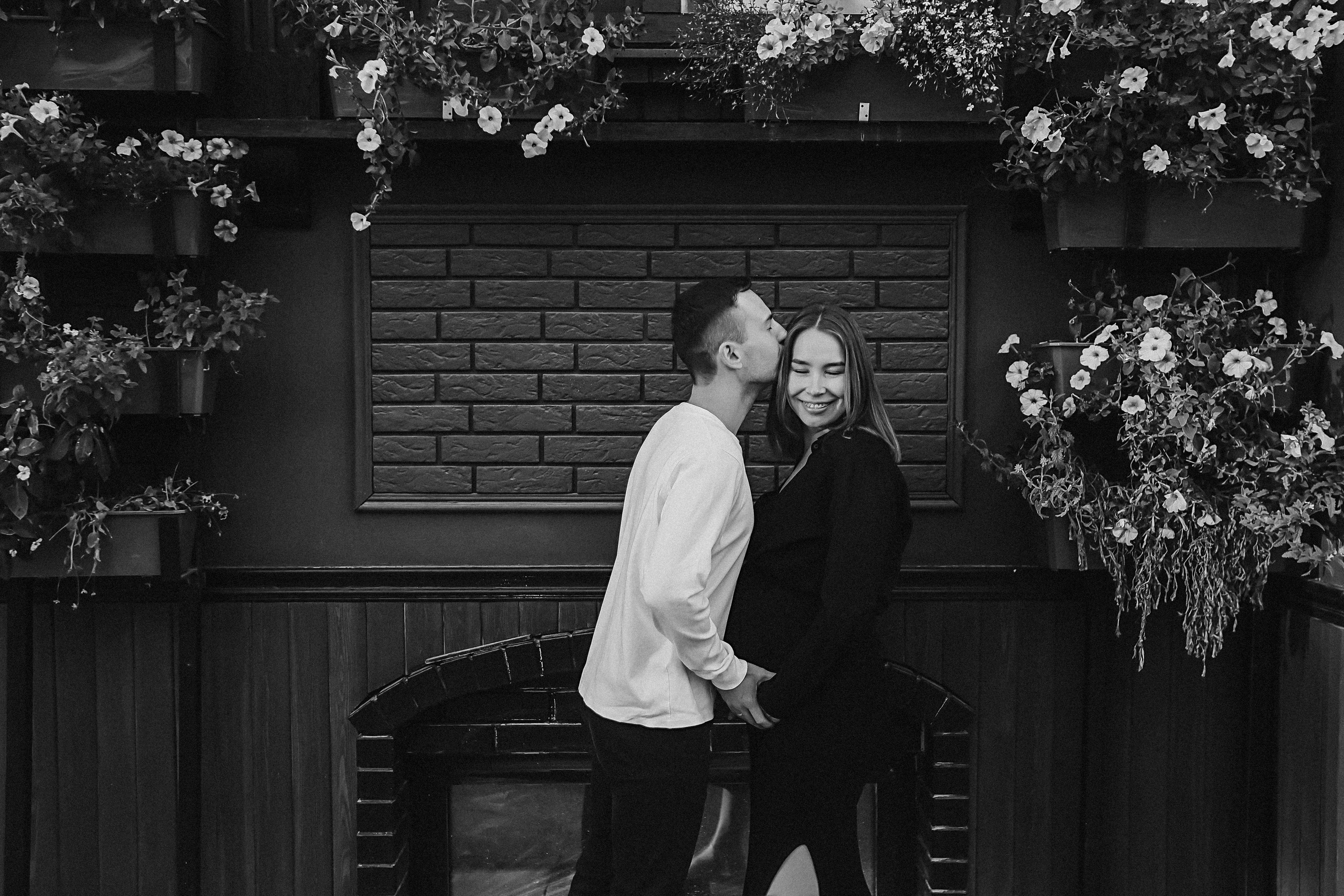 Беременность (центр города). Семейный фотограф Тюмень, фотограф на роды Салмина Мария