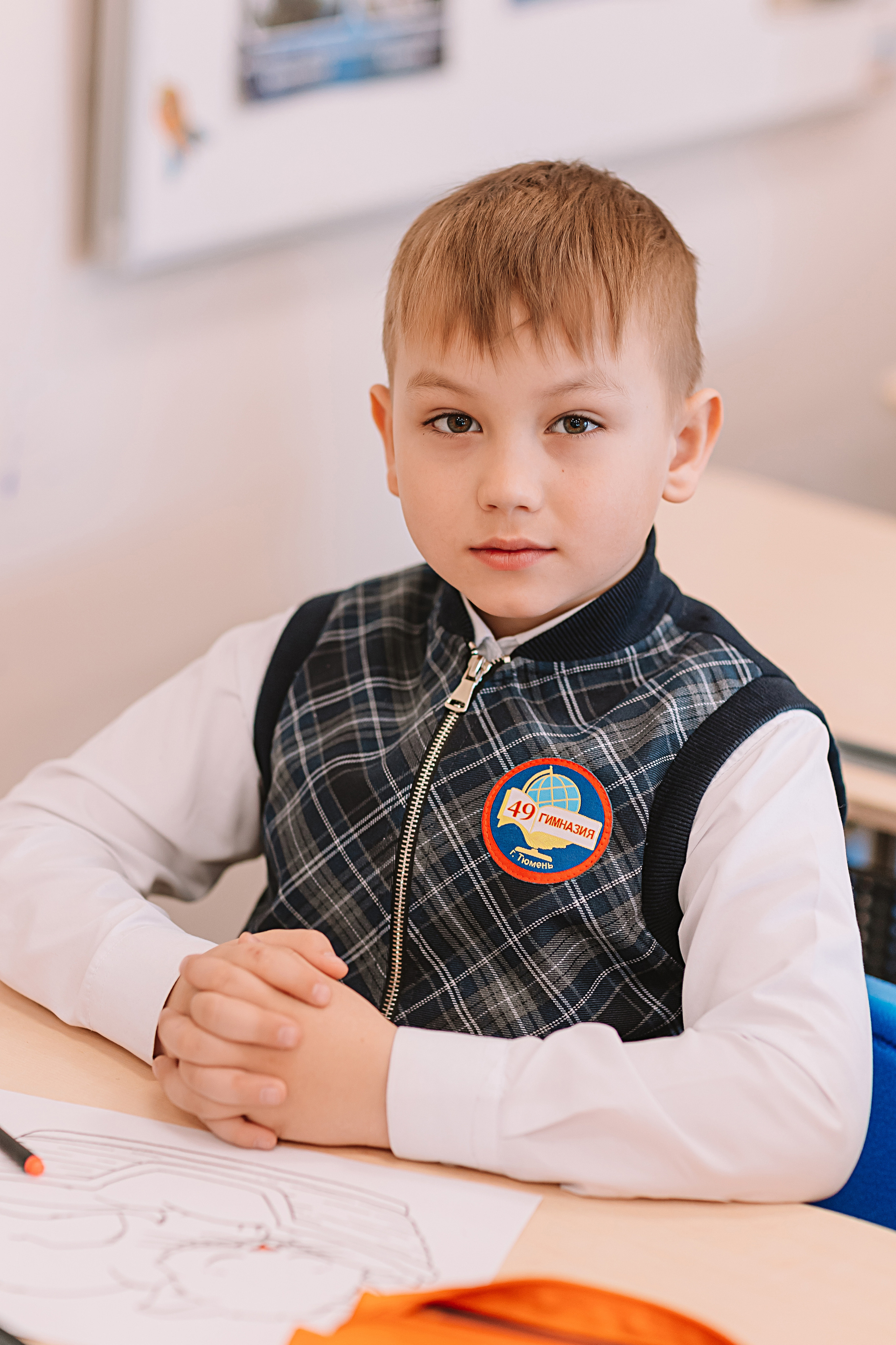 1 класс в кабинете. Семейный фотограф Тюмень, фотограф на роды Салмина Мария