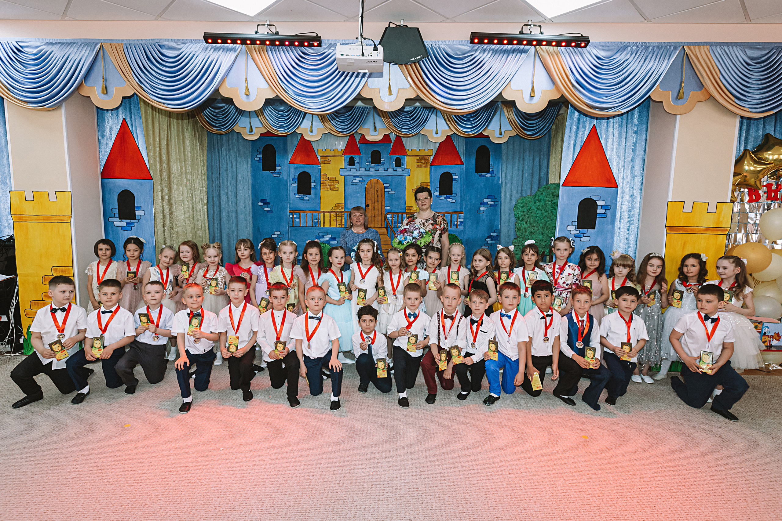 Выпускной детский сад. Семейный фотограф Тюмень, фотограф на роды Салмина Мария