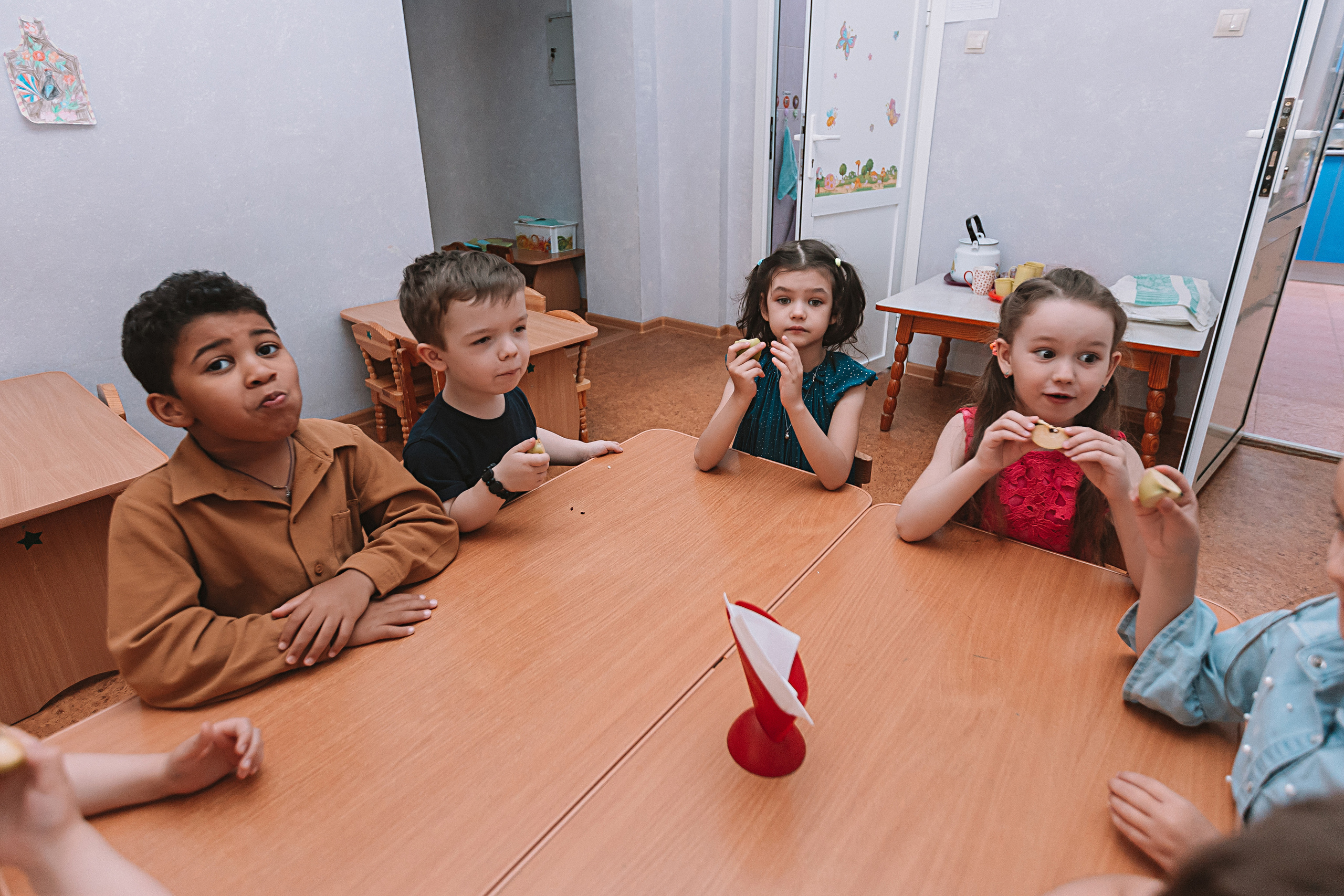 Один день в саду (частный). Семейный фотограф Тюмень, фотограф на роды Салмина Мария