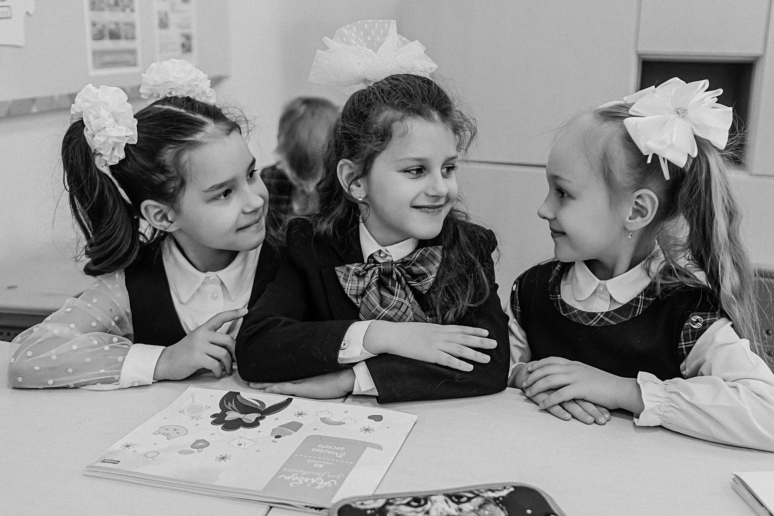 1 класс в кабинете. Семейный фотограф Тюмень, фотограф на роды Салмина Мария