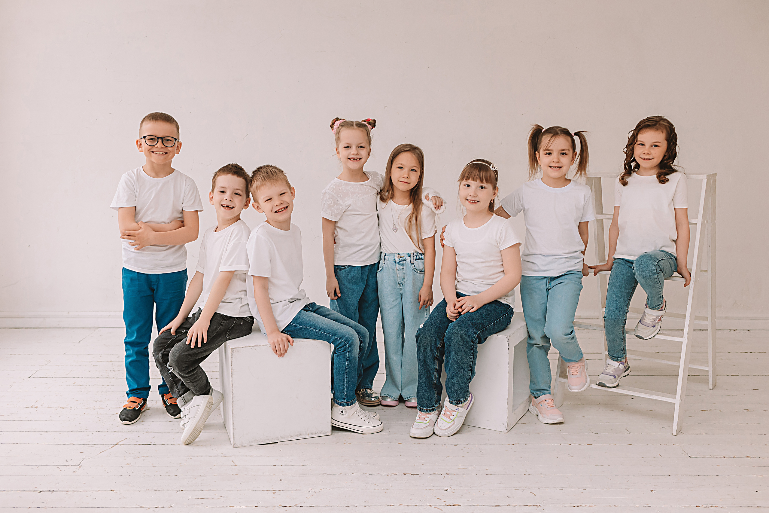 Садик в фотостудии. Семейный фотограф Тюмень, фотограф на роды Салмина Мария