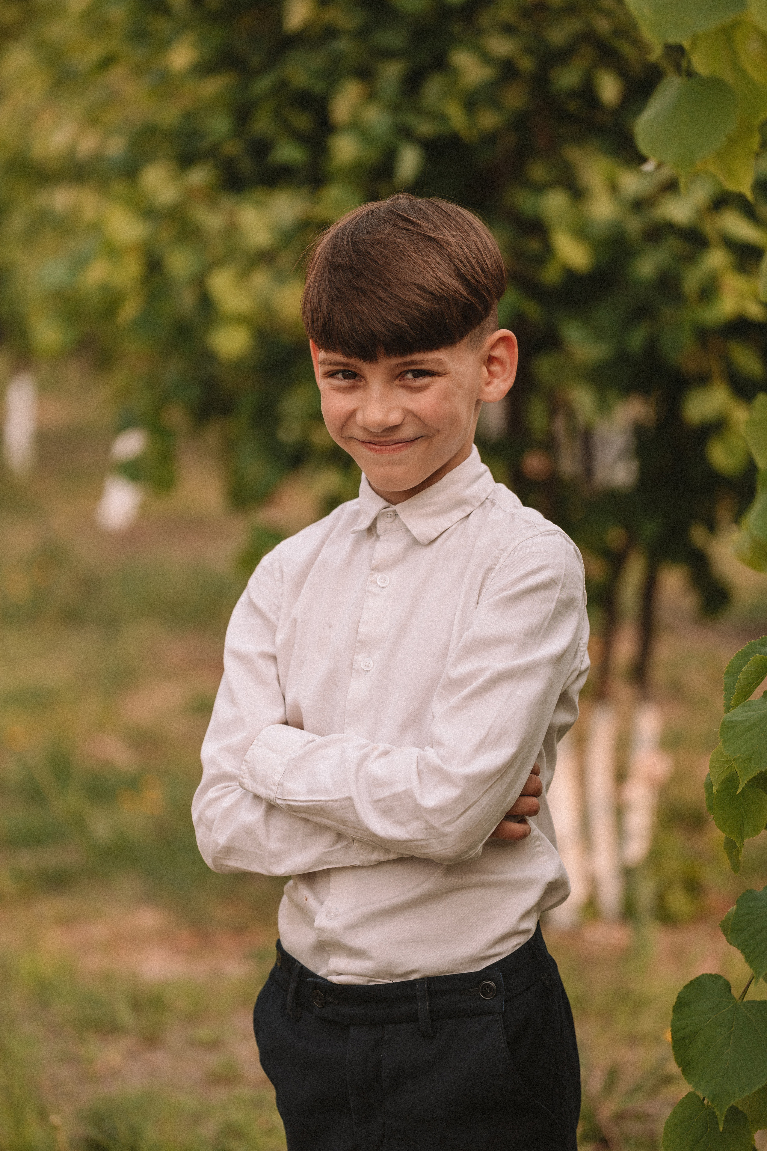 3 класс у школы. Семейный фотограф Тюмень, фотограф на роды Салмина Мария