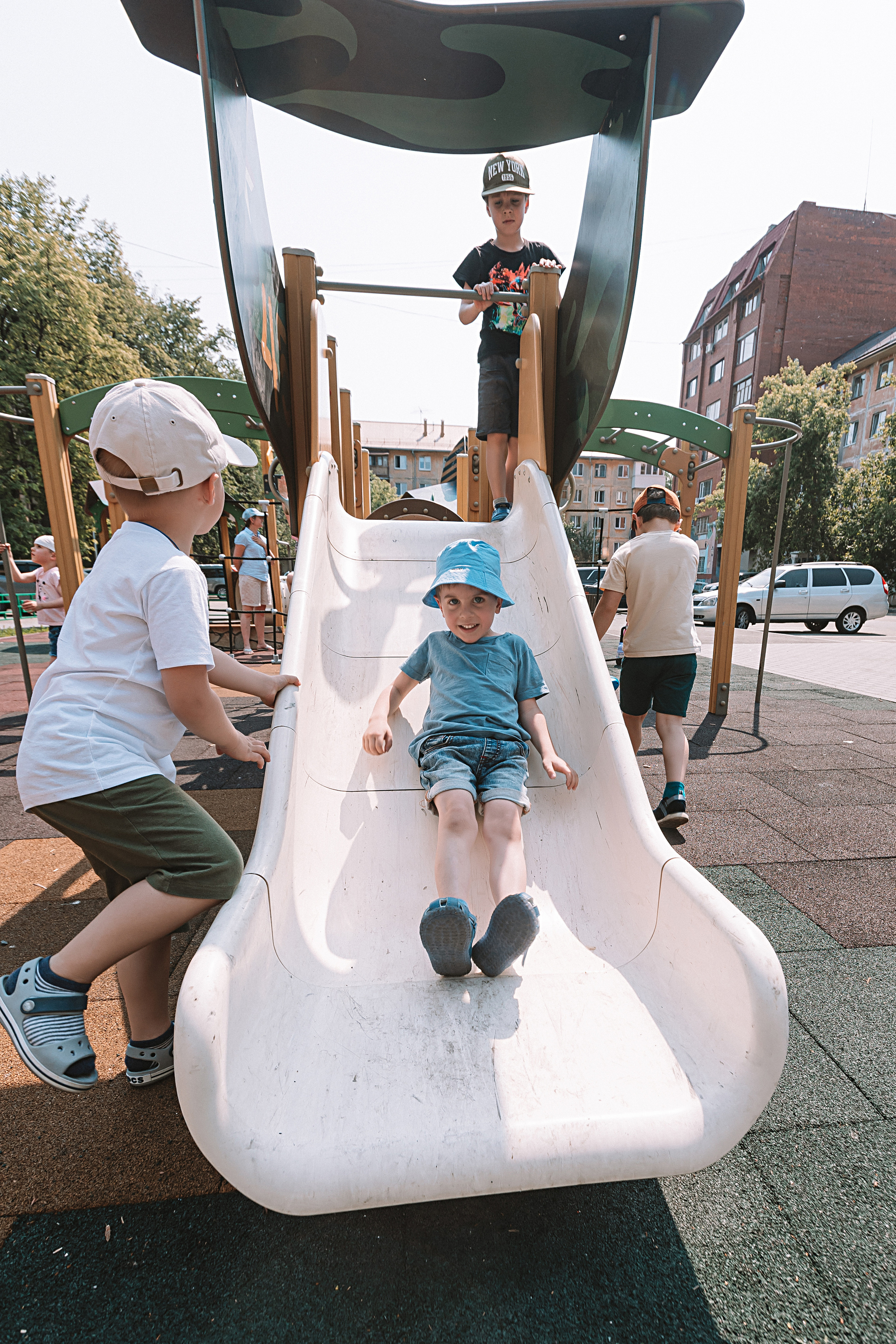 Один день в саду (частный). Семейный фотограф Тюмень, фотограф на роды Салмина Мария