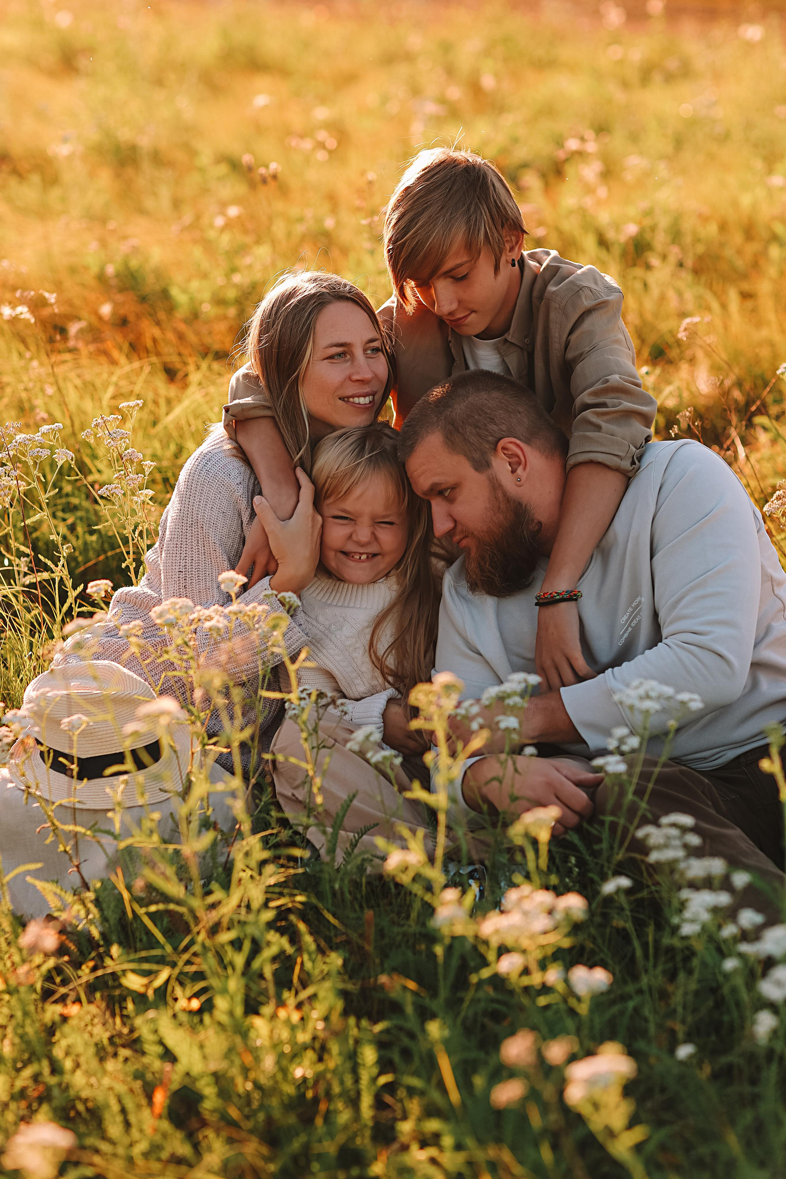 Семейная (каменка). Семейный фотограф Тюмень, фотограф на роды Салмина Мария