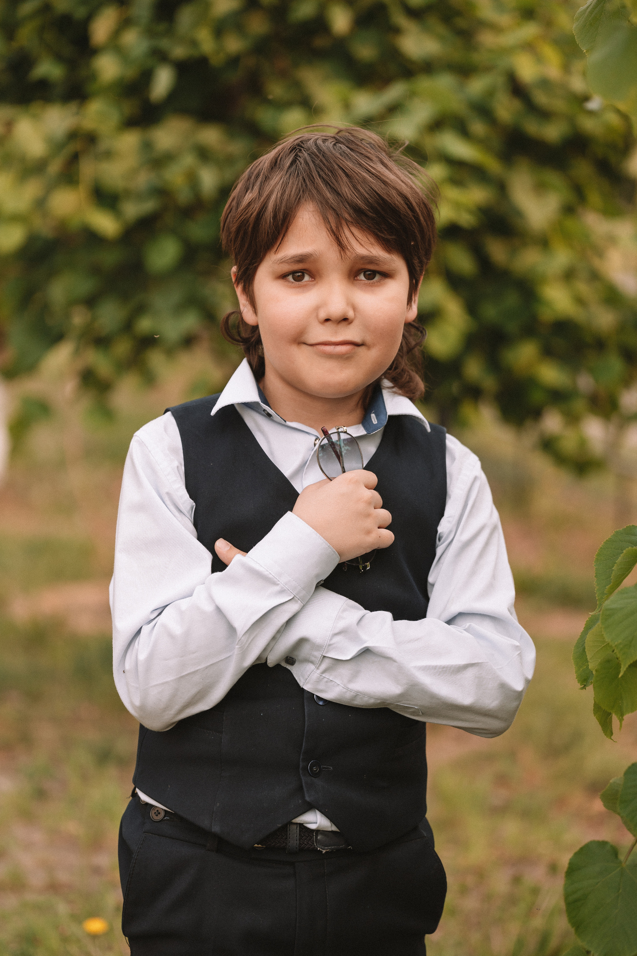 3 класс у школы. Семейный фотограф Тюмень, фотограф на роды Салмина Мария