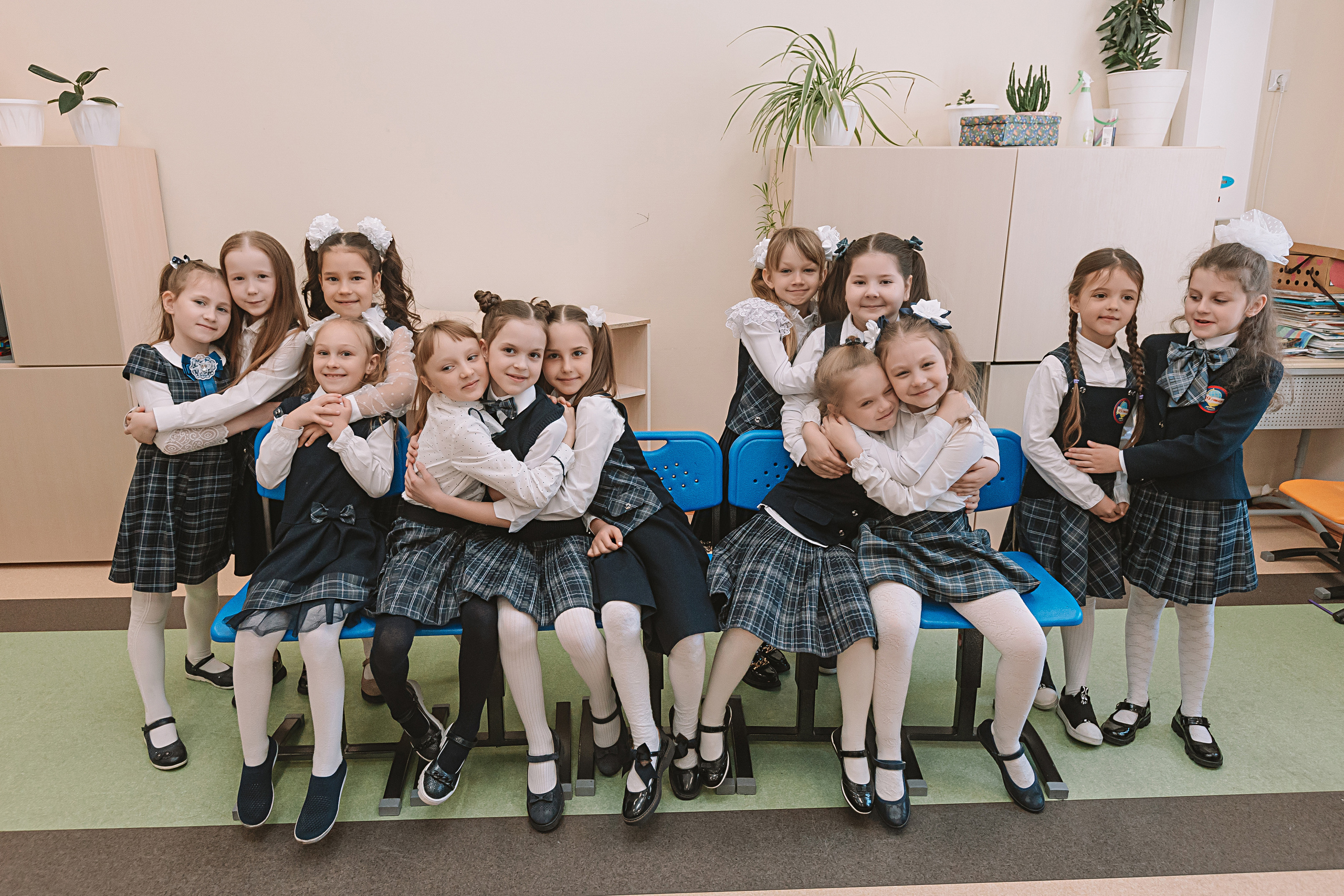 1 класс в кабинете. Семейный фотограф Тюмень, фотограф на роды Салмина Мария