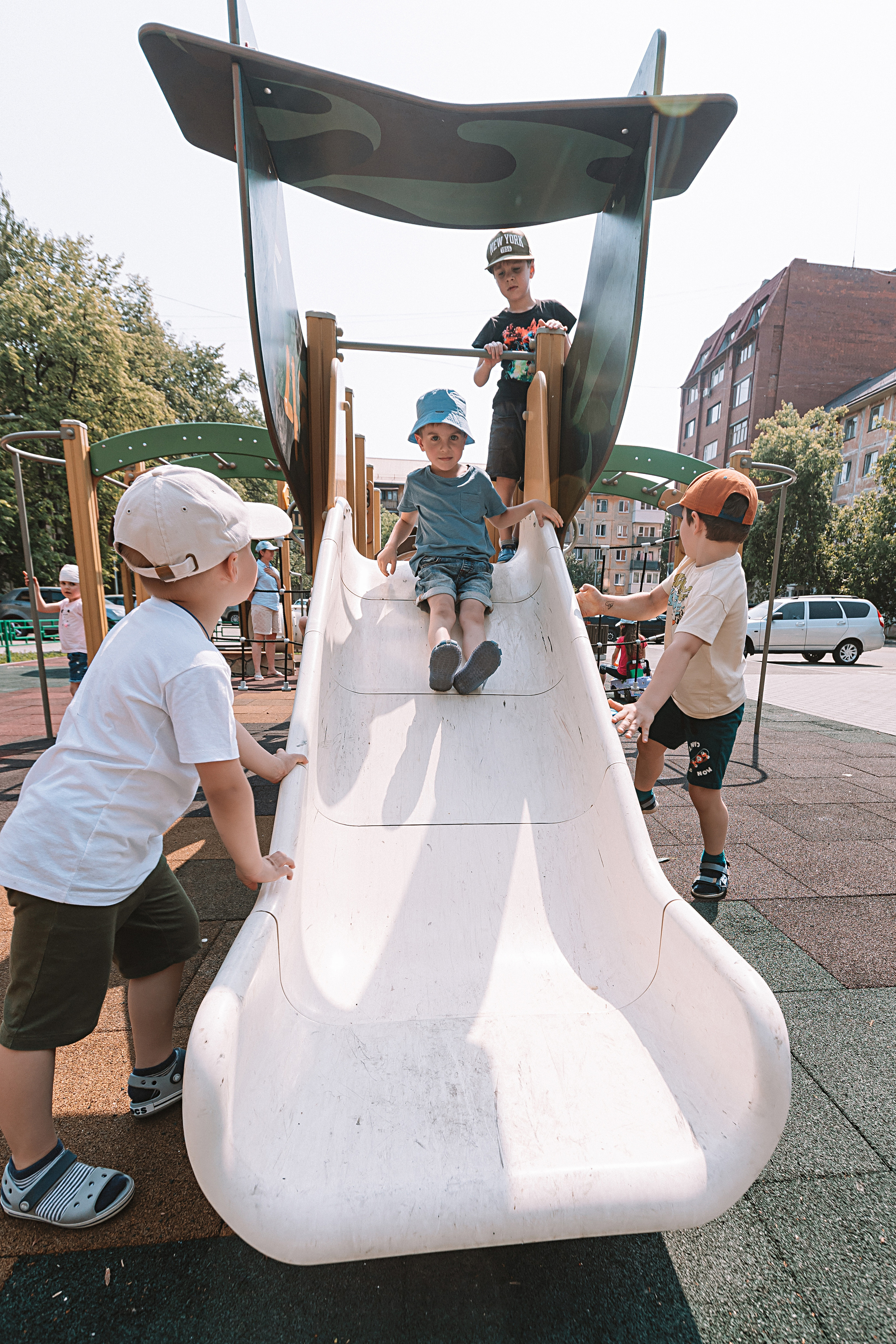 Один день в саду (частный). Семейный фотограф Тюмень, фотограф на роды Салмина Мария
