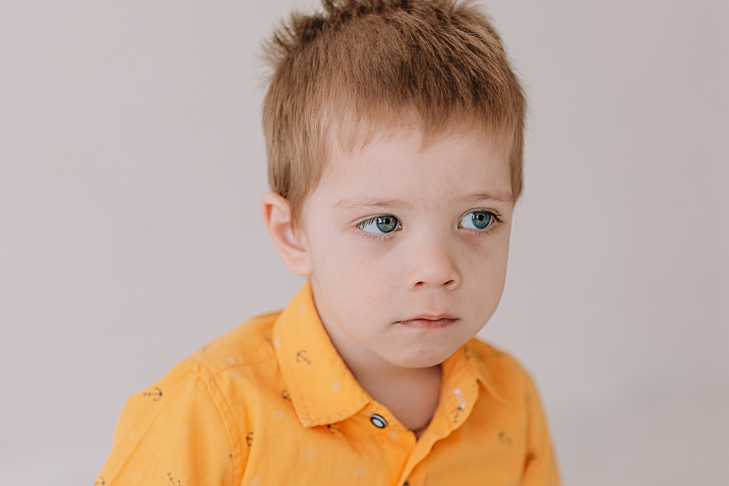 Младшая группа садика в студии. Семейный фотограф Тюмень, фотограф на роды Салмина Мария