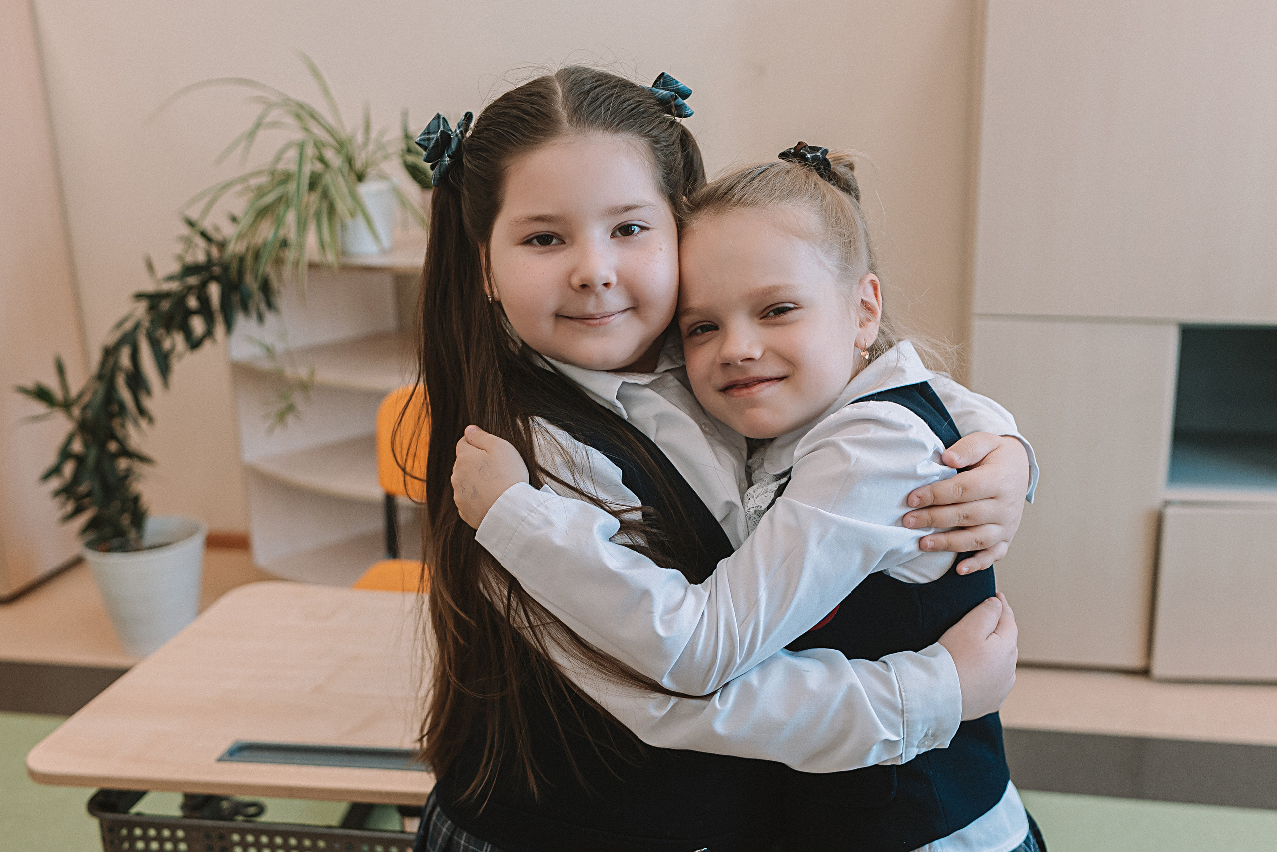 1 класс в кабинете. Семейный фотограф Тюмень, фотограф на роды Салмина Мария